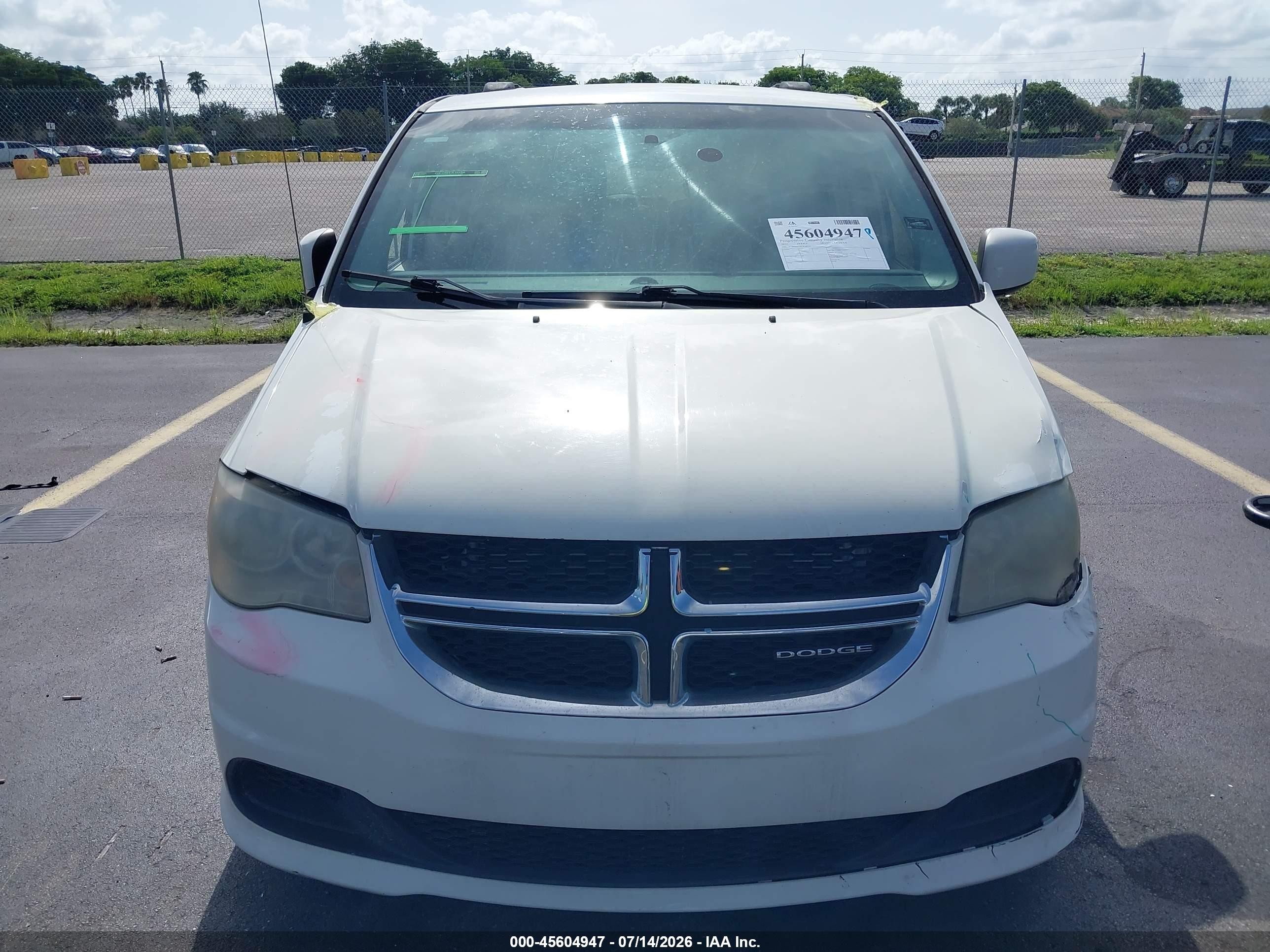 2012 Dodge Grand Caravan Sxt White vin: 2C4RDGCG5CR180261