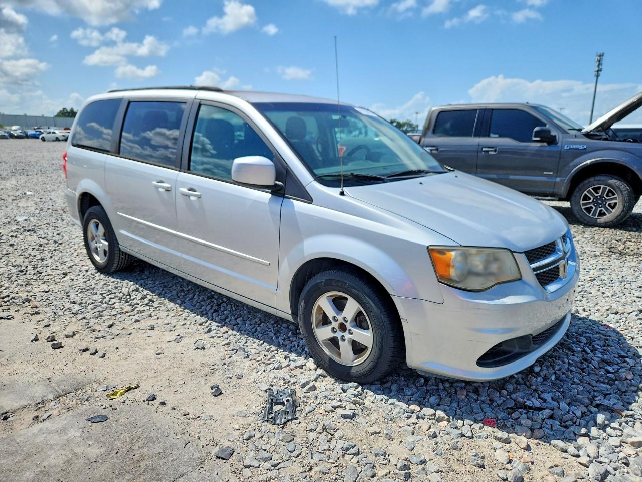 2012 Dodge Grand Caravan Sxt Silver vin: 2C4RDGCG5CR195357