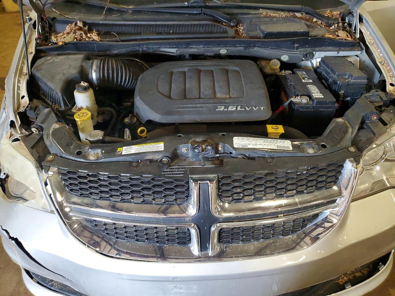 2012 Dodge Grand Caravan Sxt Silver vin: 2C4RDGCG5CR197366