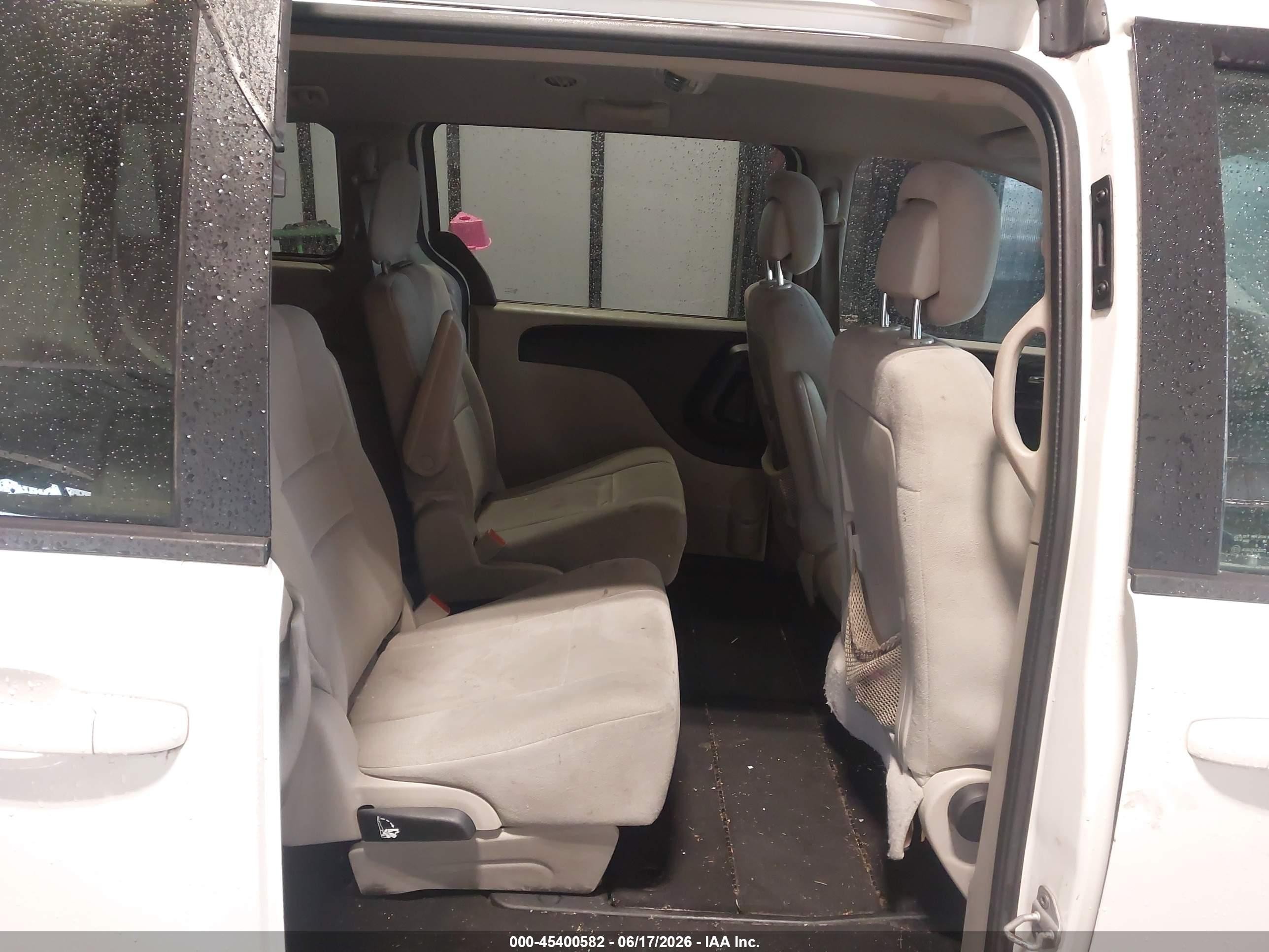 2012 Dodge Grand Caravan Sxt White vin: 2C4RDGCG5CR205126