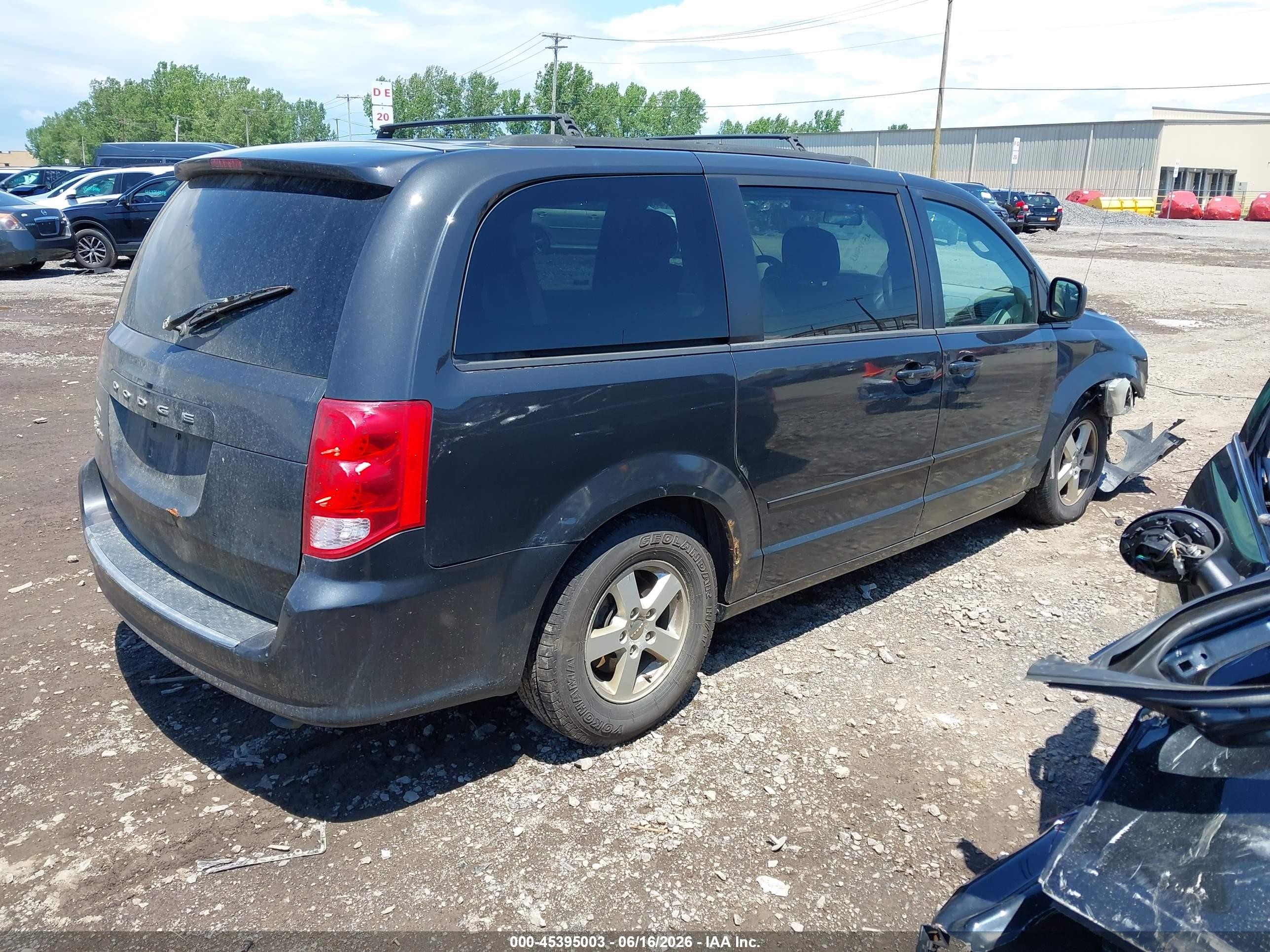 2012 Dodge Grand Caravan Sxt Черный vin: 2C4RDGCG5CR242595