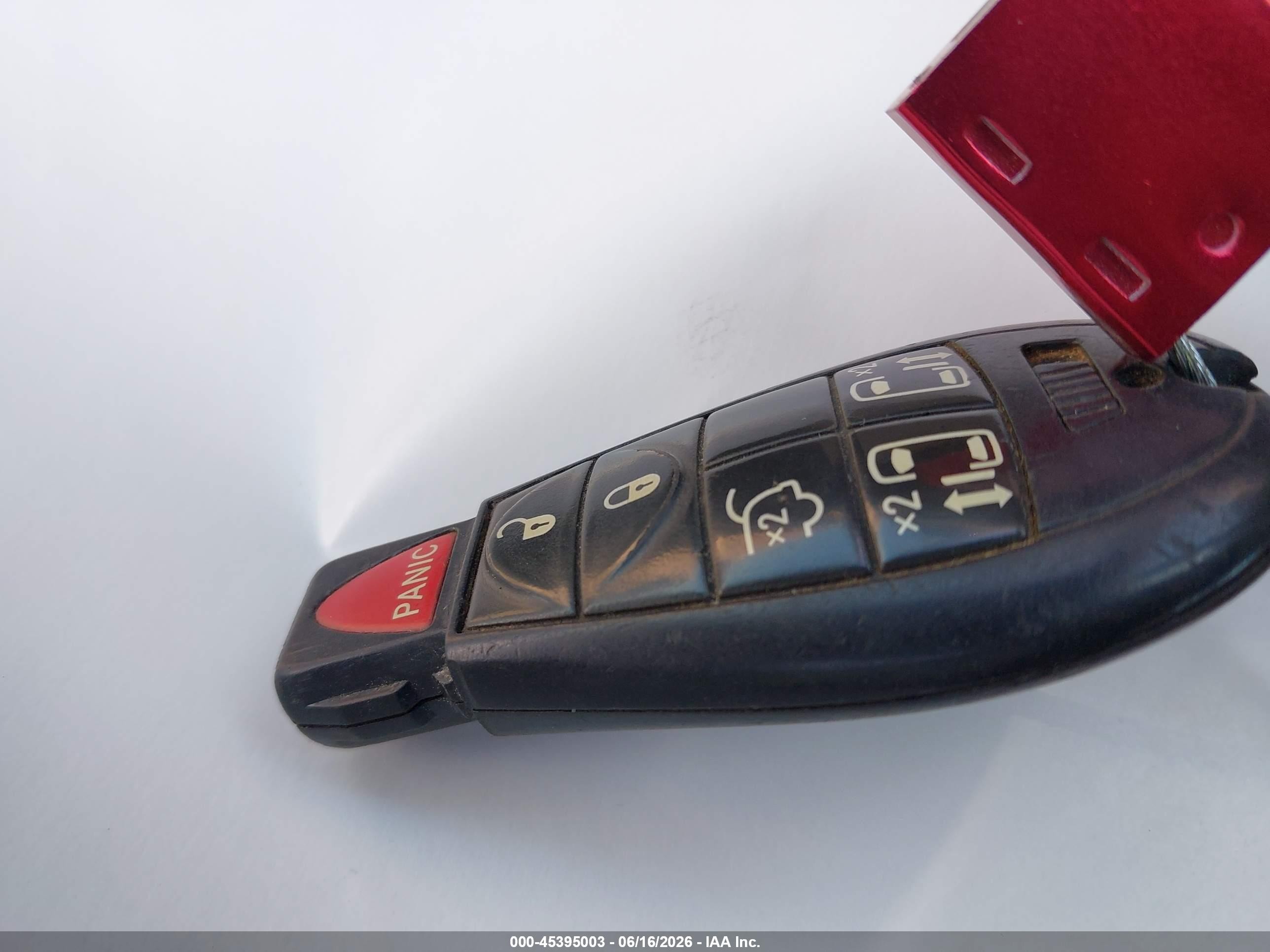 2012 Dodge Grand Caravan Sxt Черный vin: 2C4RDGCG5CR242595