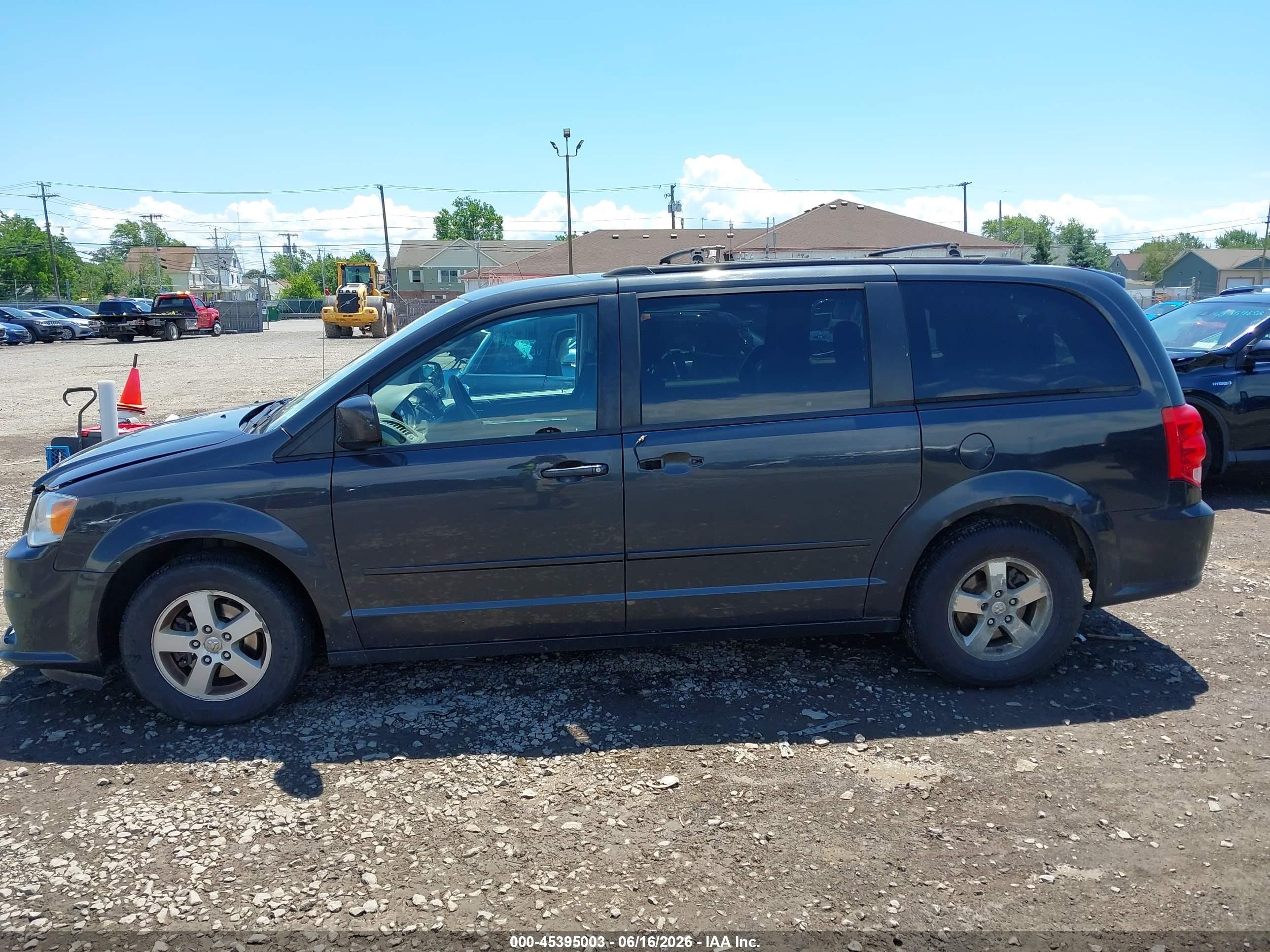 2012 Dodge Grand Caravan Sxt Черный vin: 2C4RDGCG5CR242595