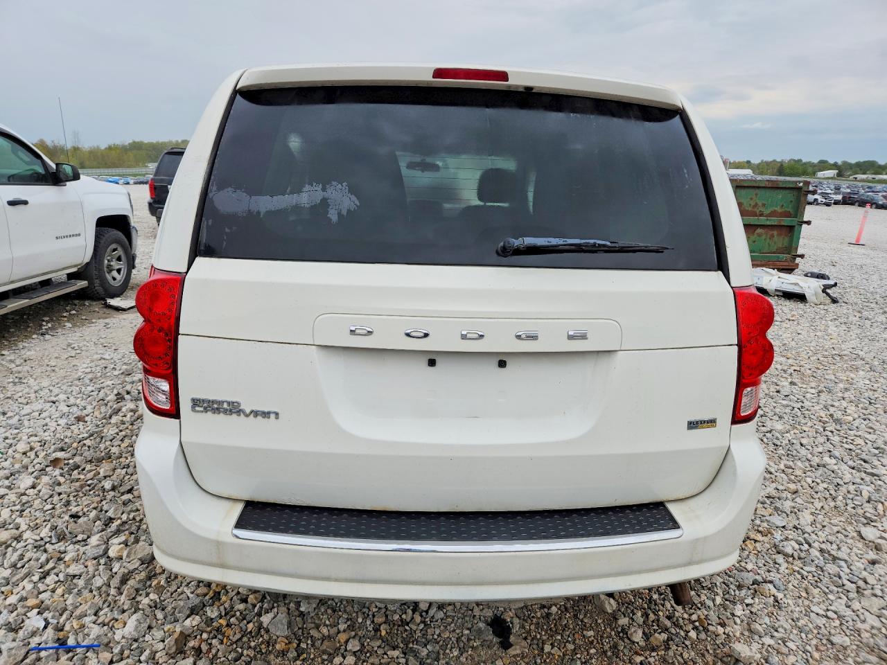 2012 Dodge Grand Caravan Sxt White vin: 2C4RDGCG5CR319465