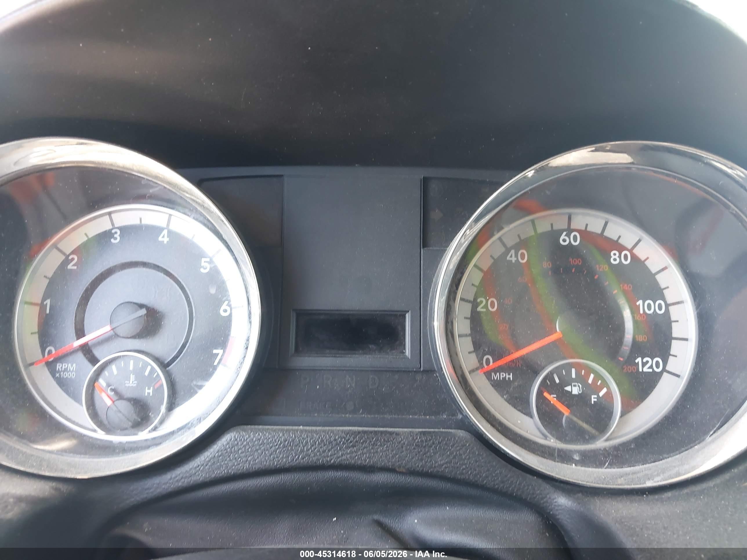 2013 Dodge Grand Caravan Sxt White vin: 2C4RDGCG5DR523930