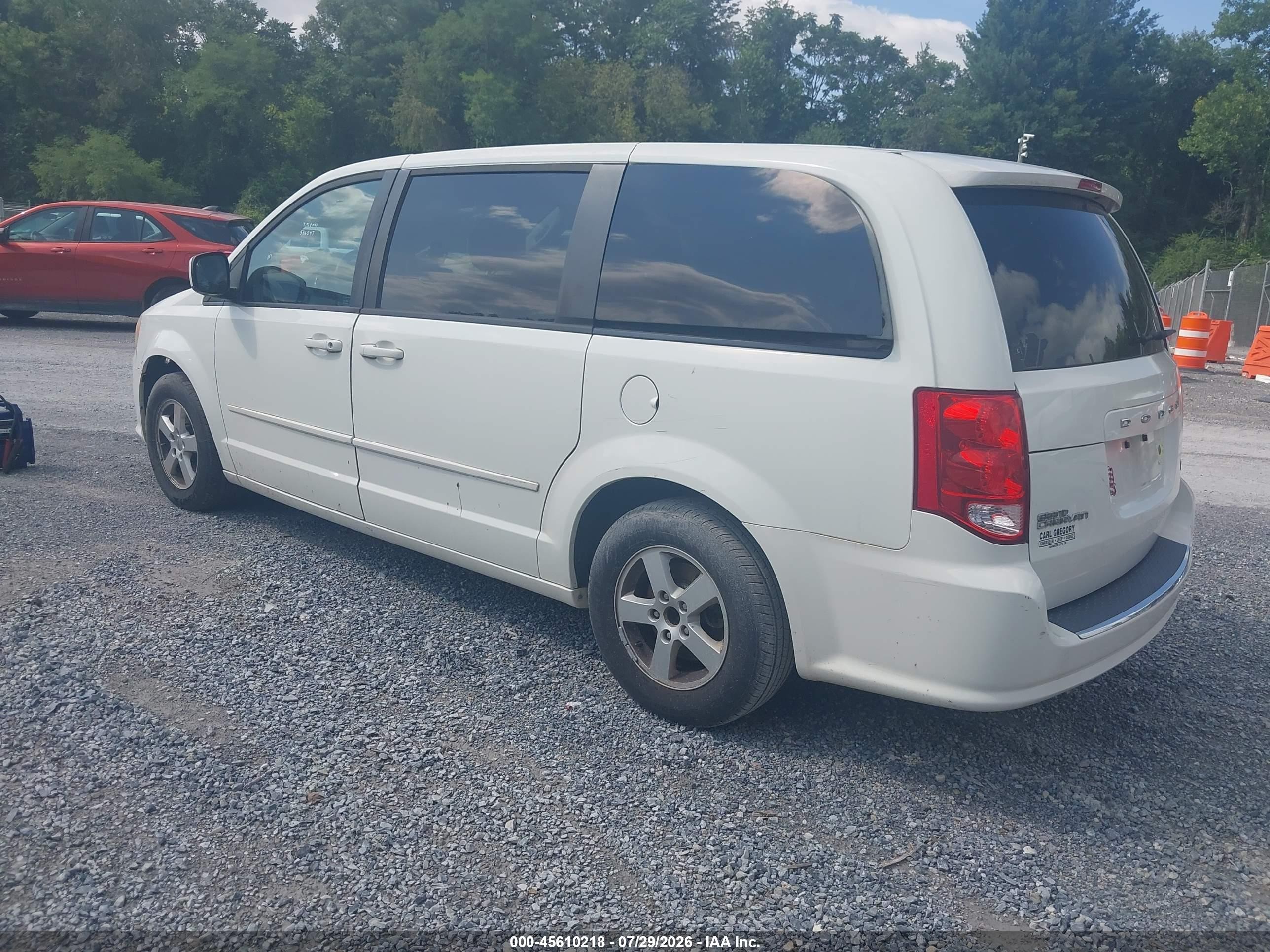 2013 Dodge Grand Caravan Sxt White vin: 2C4RDGCG5DR536547