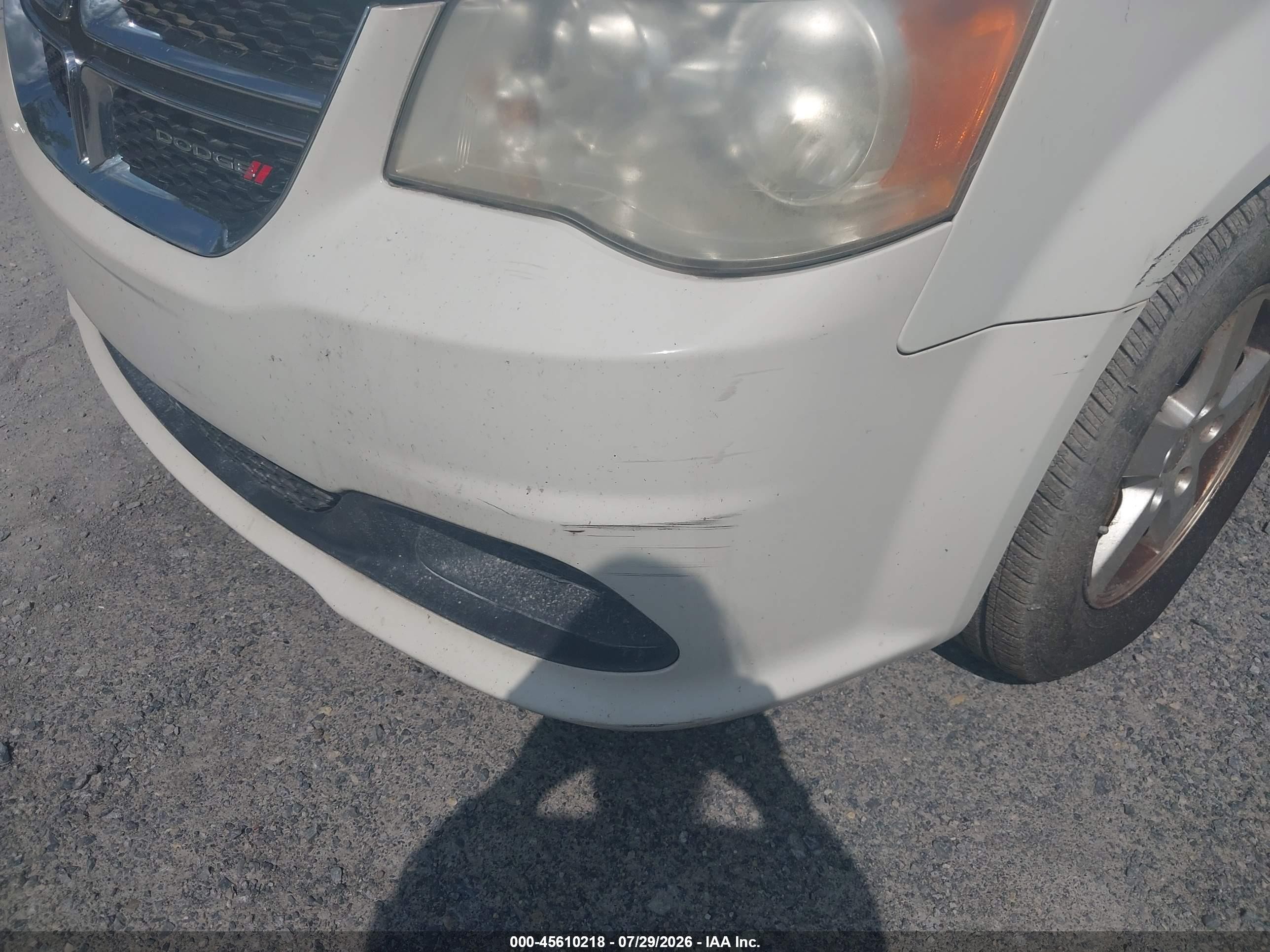 2013 Dodge Grand Caravan Sxt White vin: 2C4RDGCG5DR536547