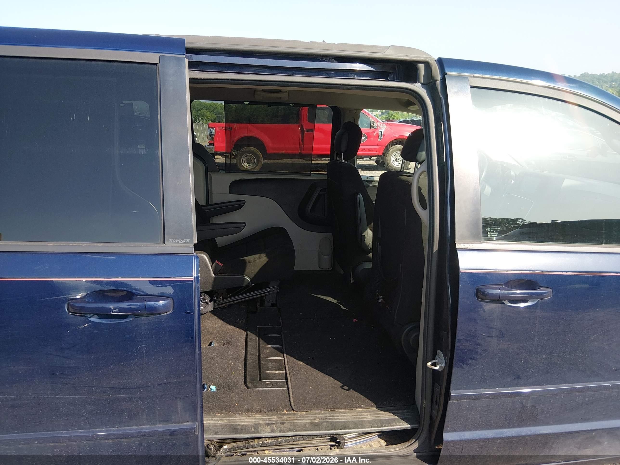2013 Dodge Grand Caravan Sxt Blue vin: 2C4RDGCG5DR567989