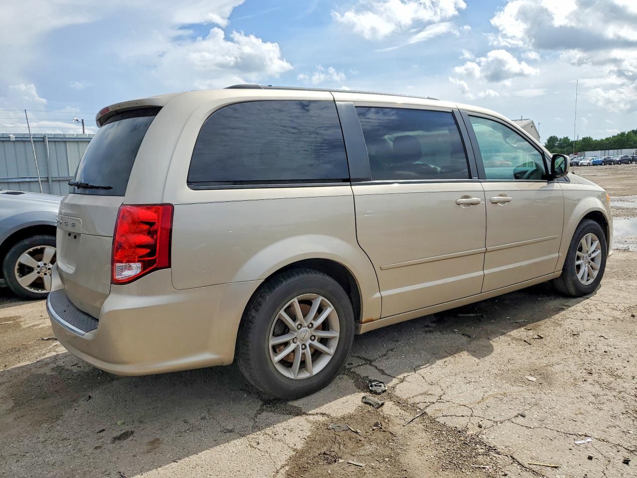 2013 Dodge Grand Caravan Sxt Gold vin: 2C4RDGCG5DR642223
