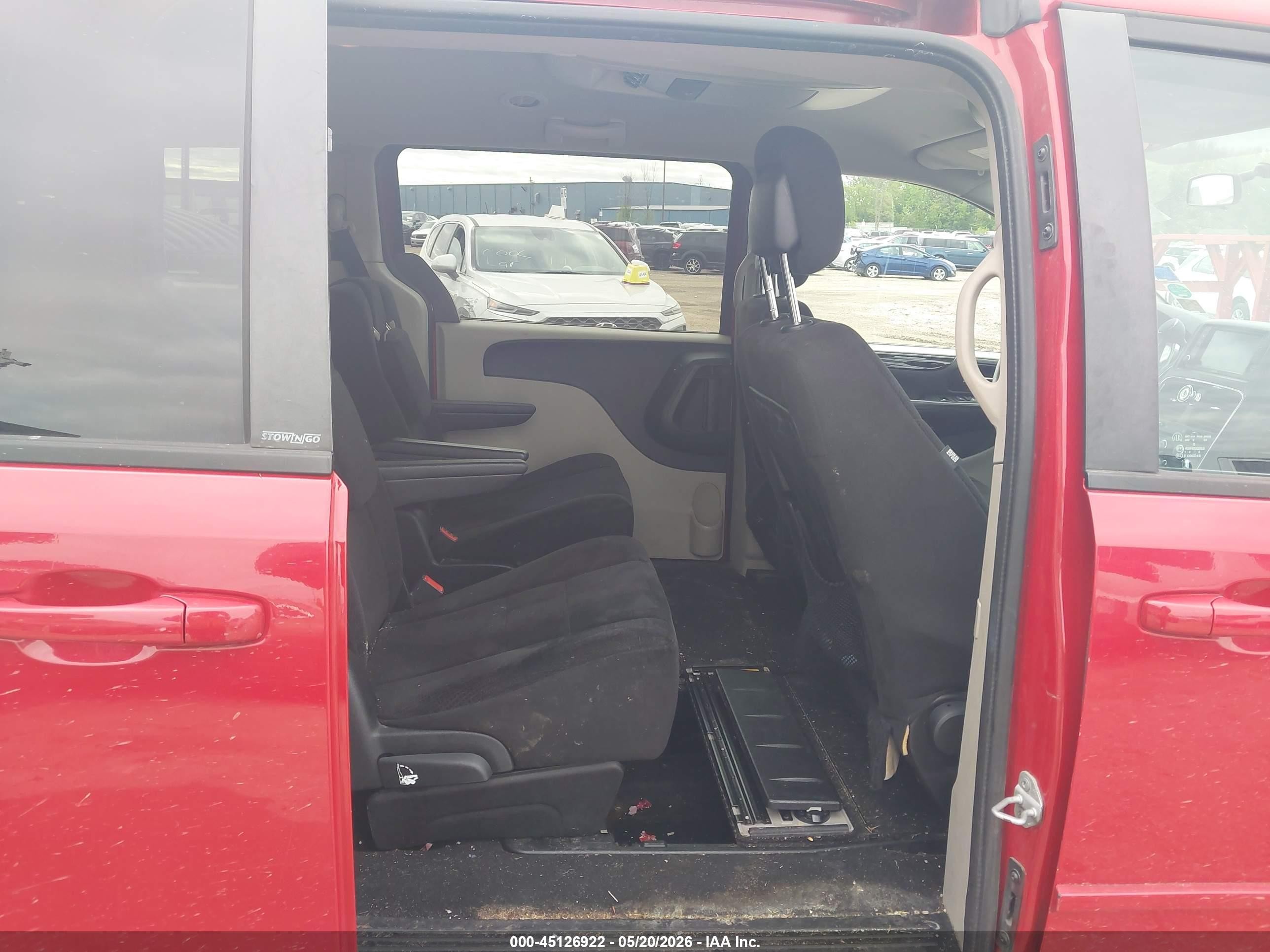 2013 Dodge Grand Caravan Sxt Red vin: 2C4RDGCG5DR643792