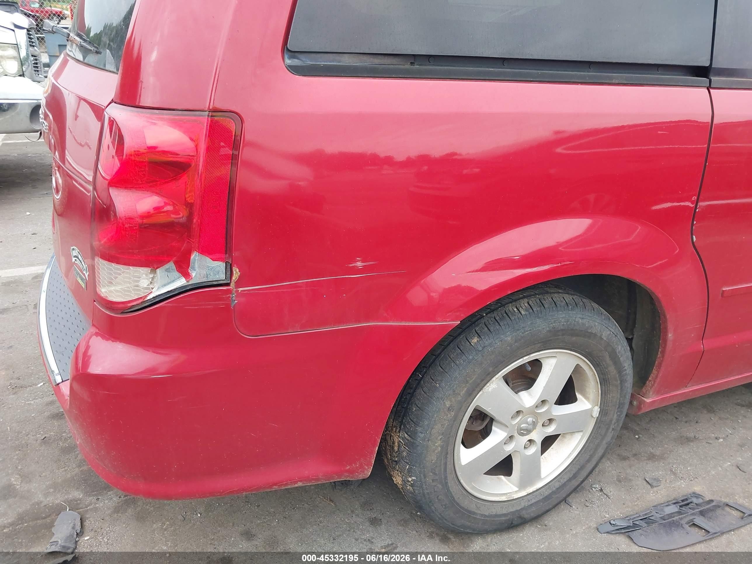 2013 Dodge Grand Caravan Sxt Red vin: 2C4RDGCG5DR654646