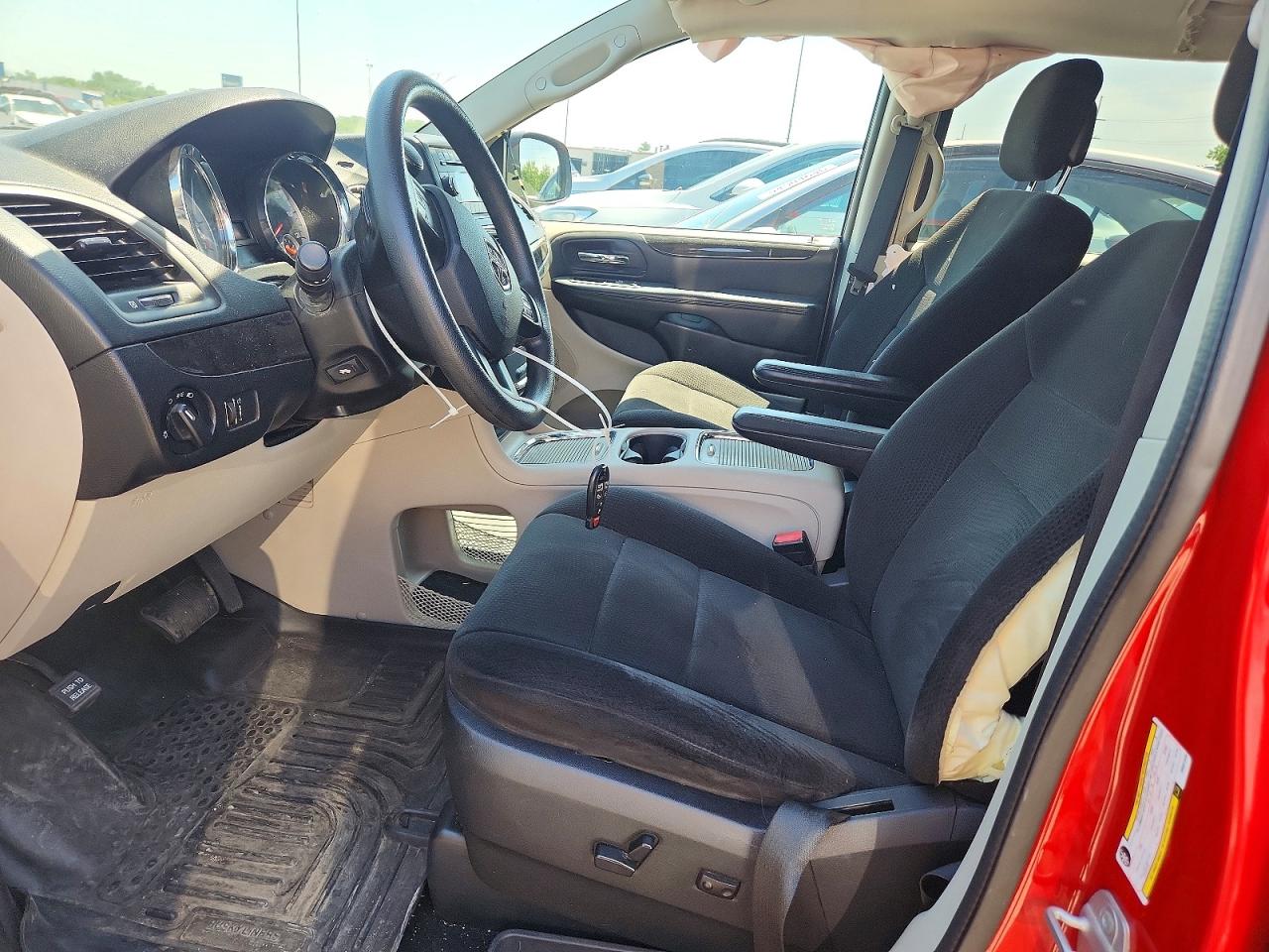 2013 Dodge Grand Caravan Sxt Red vin: 2C4RDGCG5DR661838