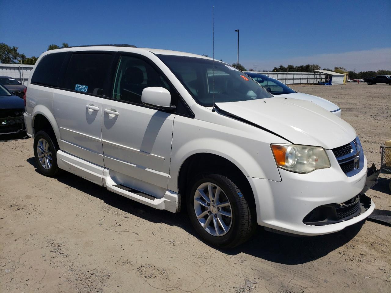 2013 Dodge Grand Caravan Sxt White vin: 2C4RDGCG5DR717695