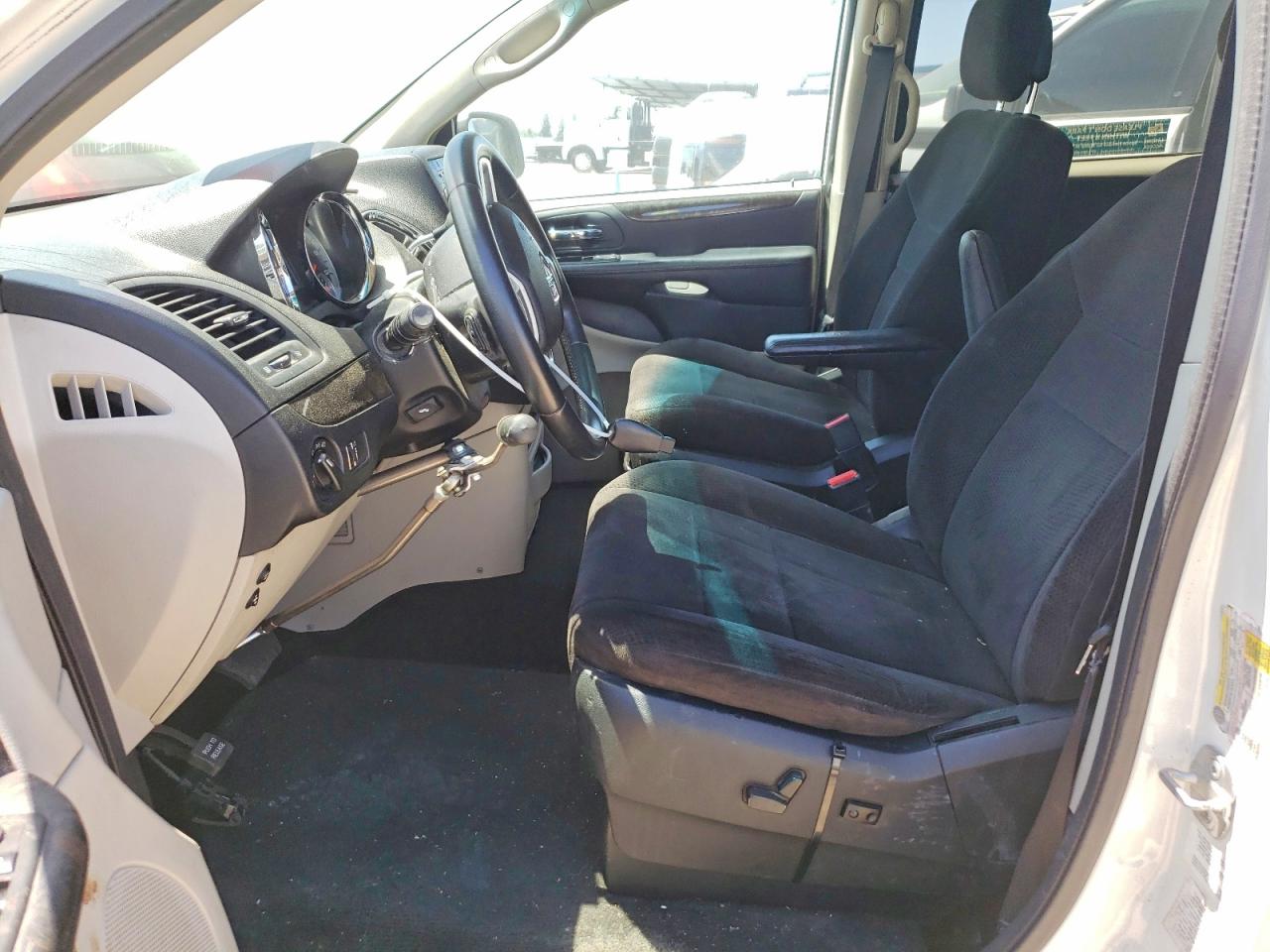 2013 Dodge Grand Caravan Sxt White vin: 2C4RDGCG5DR717695