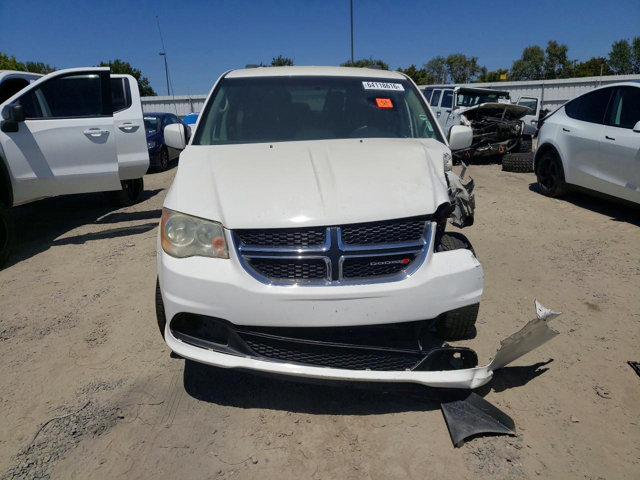 2013 Dodge Grand Caravan Sxt White vin: 2C4RDGCG5DR717695