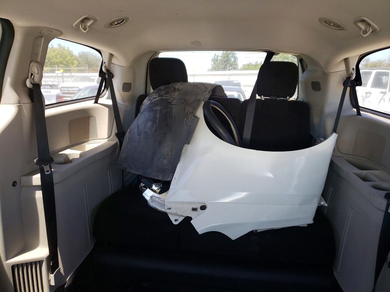 2013 Dodge Grand Caravan Sxt White vin: 2C4RDGCG5DR717695