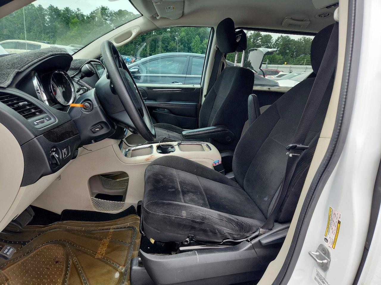 2013 Dodge Grand Caravan Sxt White vin: 2C4RDGCG5DR817747