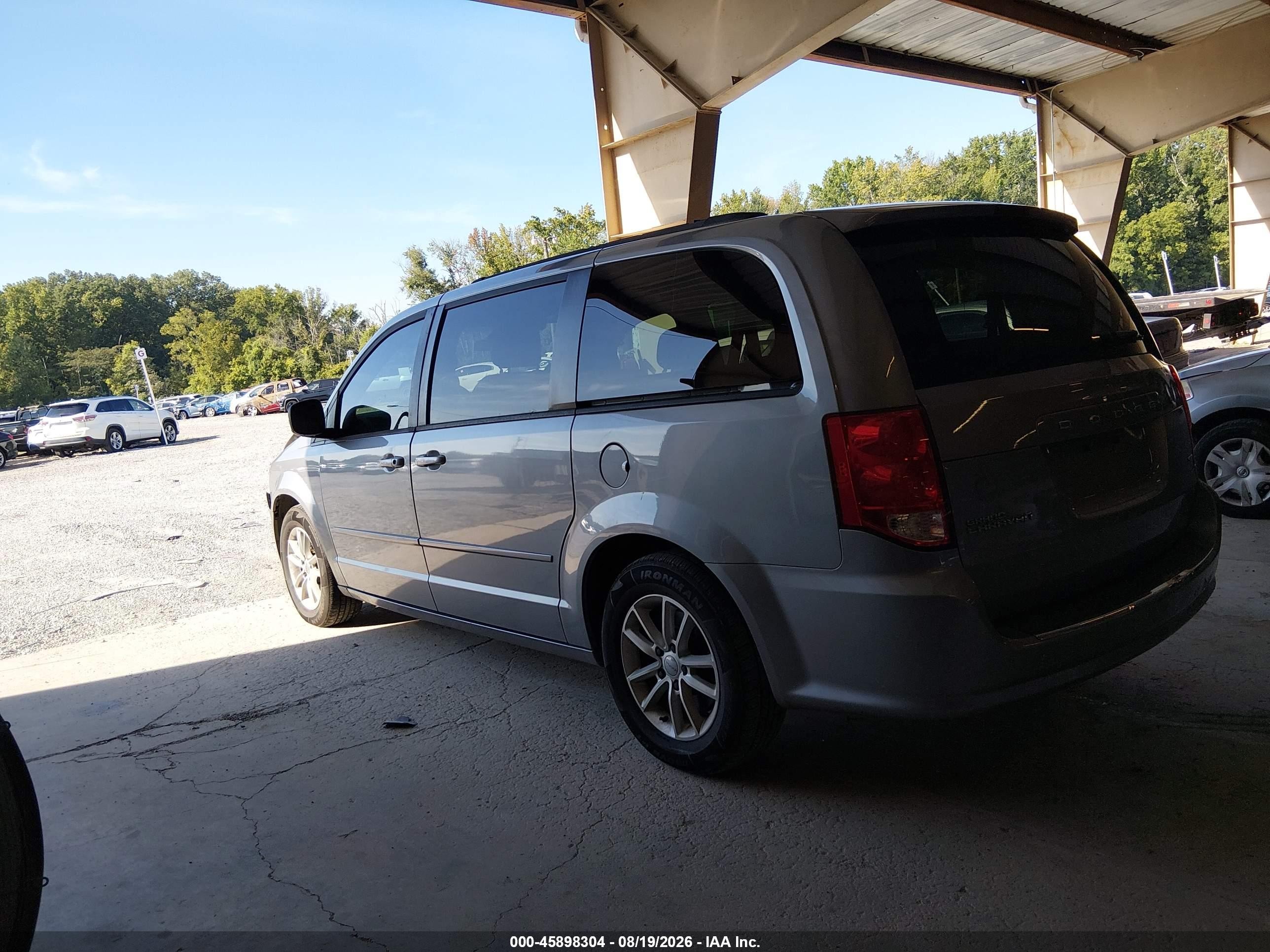 2014 Dodge Grand Caravan Sxt Серебряный vin: 2C4RDGCG5ER230448