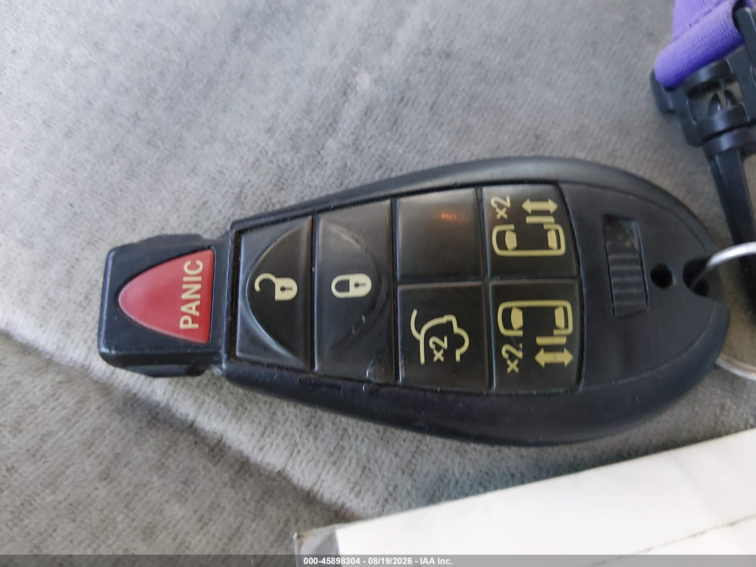 2014 Dodge Grand Caravan Sxt Серебряный vin: 2C4RDGCG5ER230448