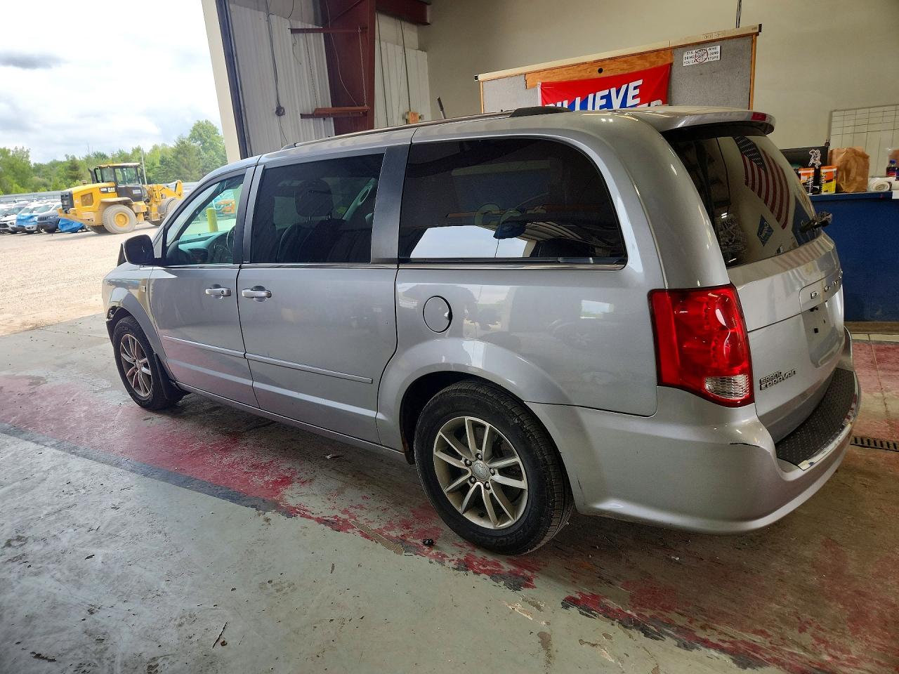 2014 Dodge Grand Caravan Sxt Silver vin: 2C4RDGCG5ER257682