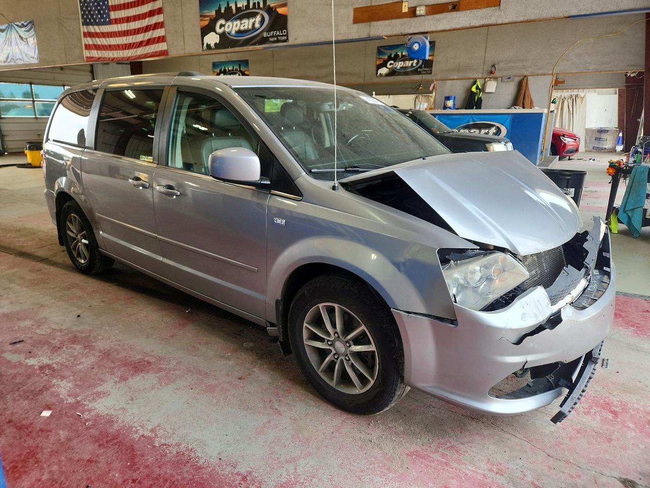 2014 Dodge Grand Caravan Sxt Silver vin: 2C4RDGCG5ER257682
