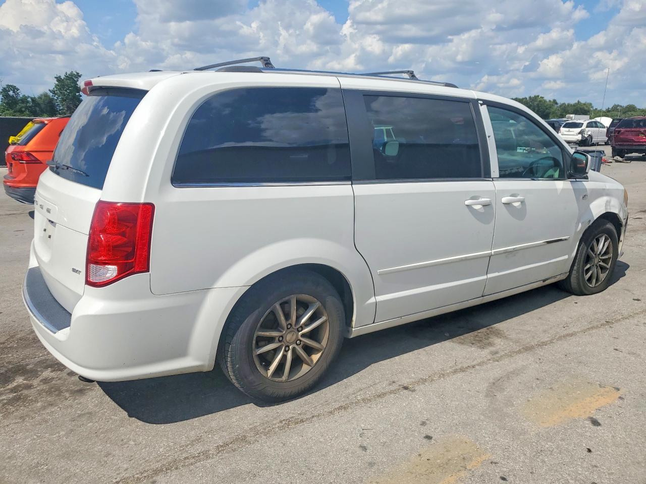 2014 Dodge Grand Caravan Sxt White vin: 2C4RDGCG5ER257777
