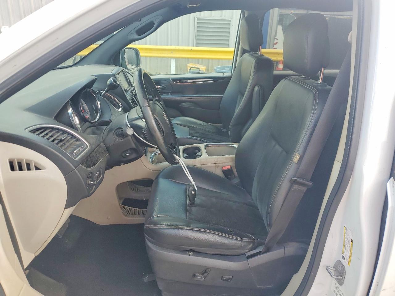 2014 Dodge Grand Caravan Sxt White vin: 2C4RDGCG5ER257777