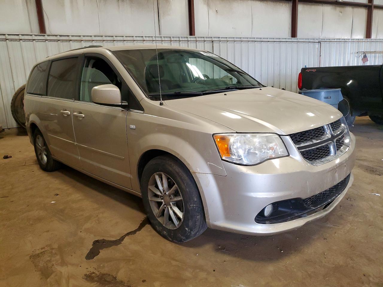 2014 Dodge Grand Caravan Sxt Cream vin: 2C4RDGCG5ER301597