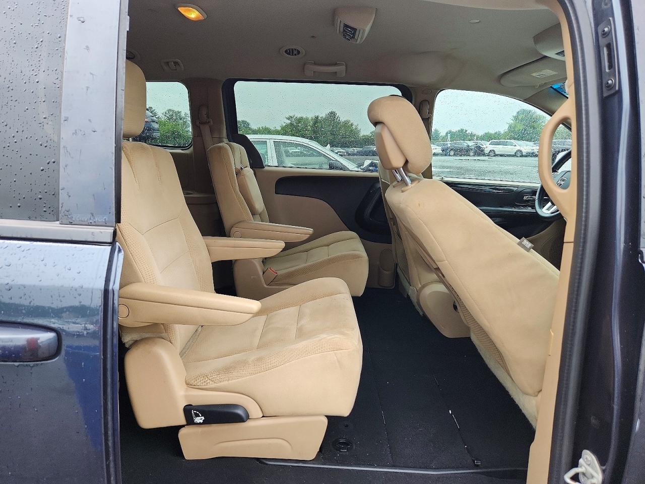 2014 Dodge Grand Caravan Sxt Blue vin: 2C4RDGCG5ER337211