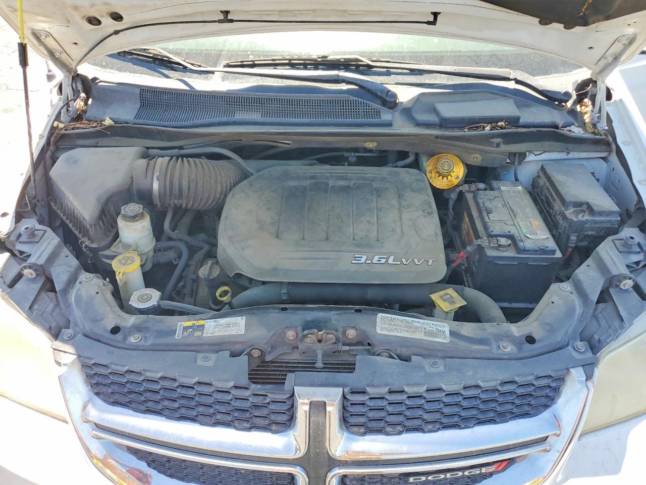 2014 Dodge Grand Caravan Sxt White vin: 2C4RDGCG5ER344885
