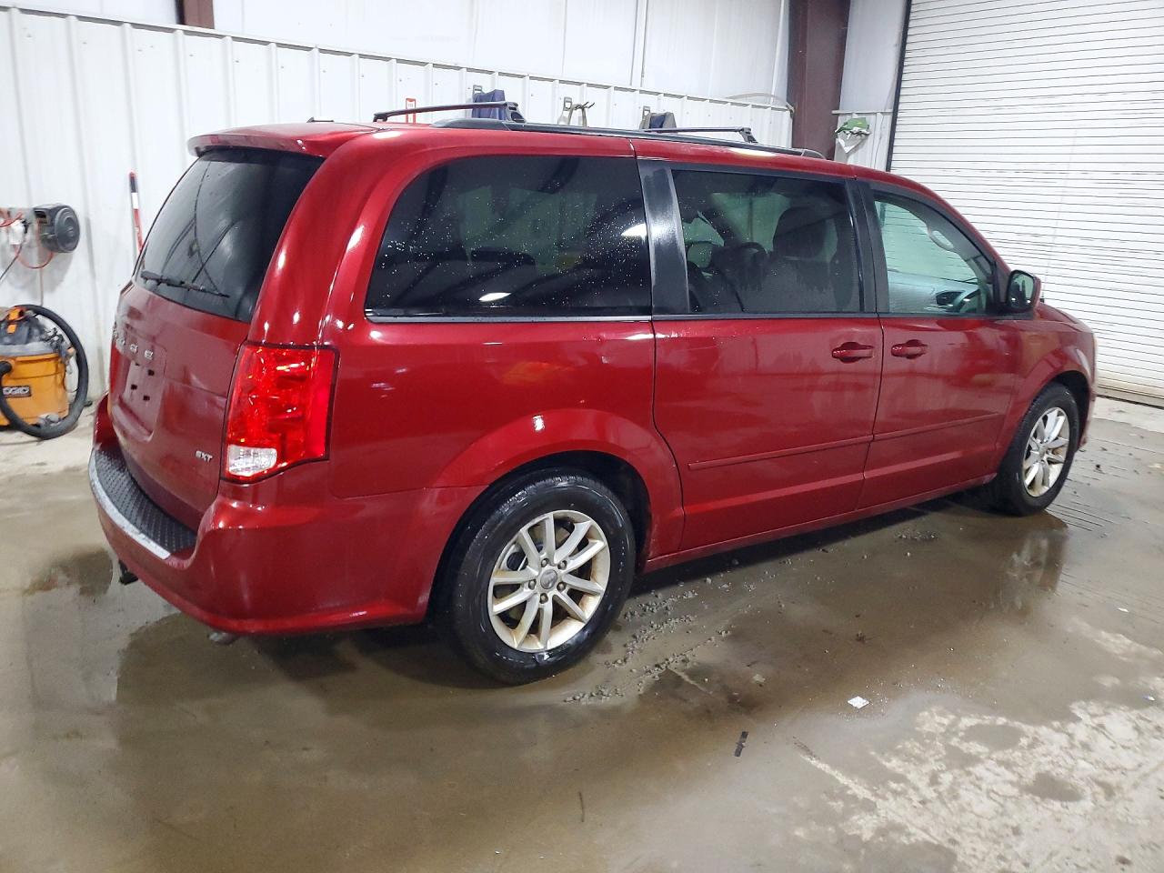 2014 Dodge Grand Caravan Sxt Red vin: 2C4RDGCG5ER366143