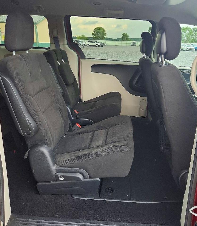 2014 Dodge Grand Caravan Sxt Burgundy vin: 2C4RDGCG5ER427667