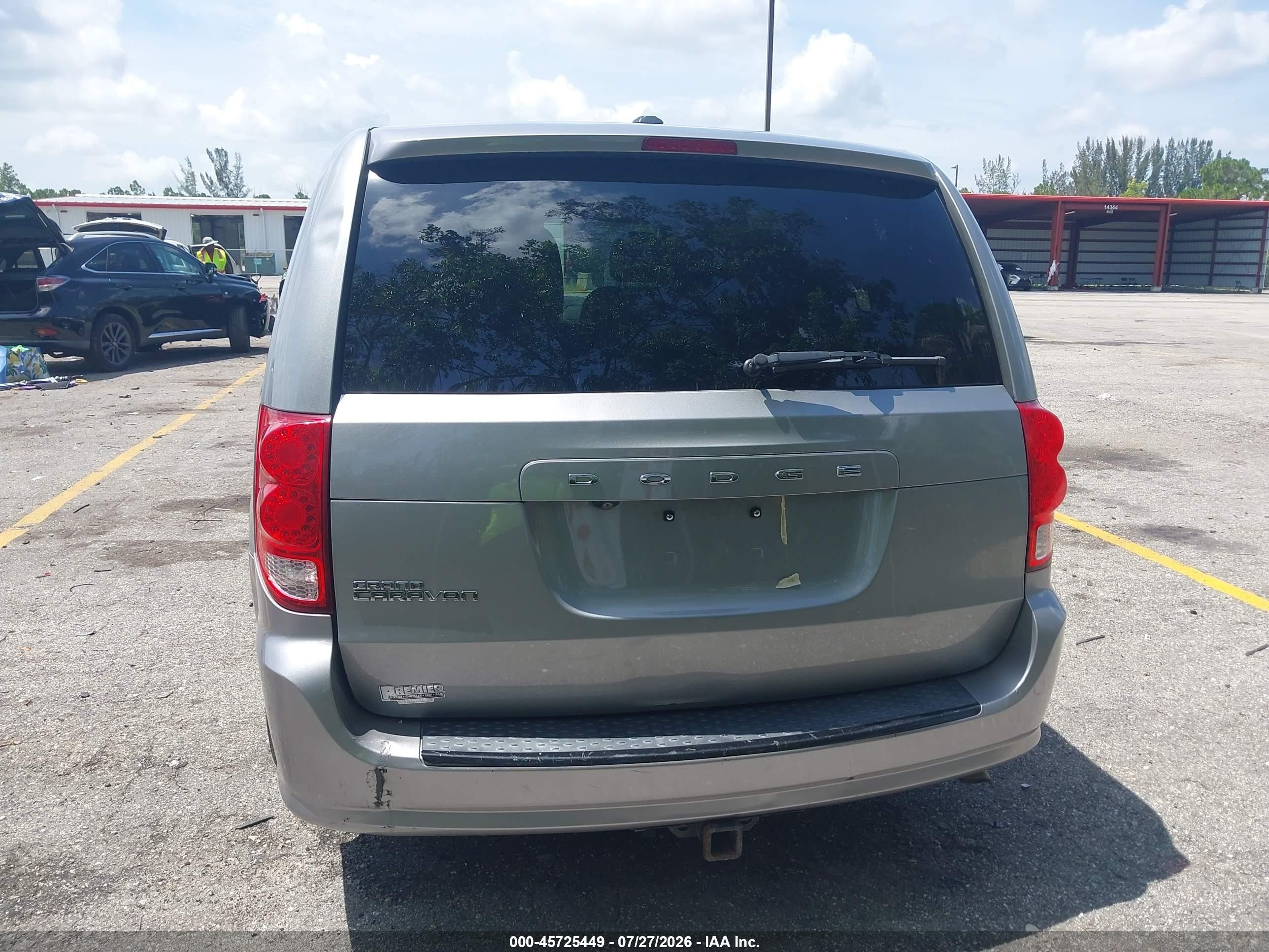 2015 Dodge Grand Caravan Sxt Серебряный vin: 2C4RDGCG5FR524501