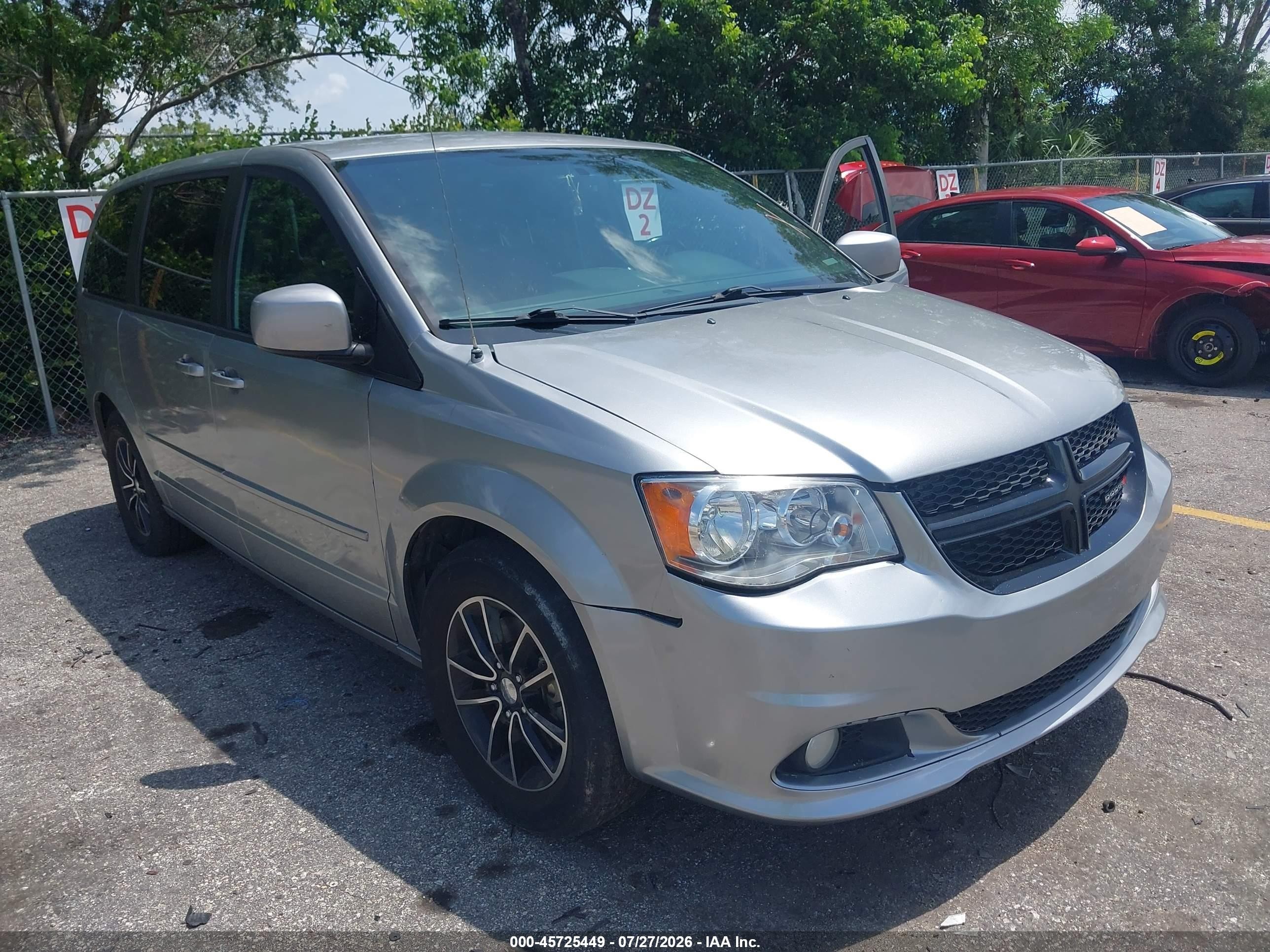 2015 Dodge Grand Caravan Sxt Серебряный vin: 2C4RDGCG5FR524501