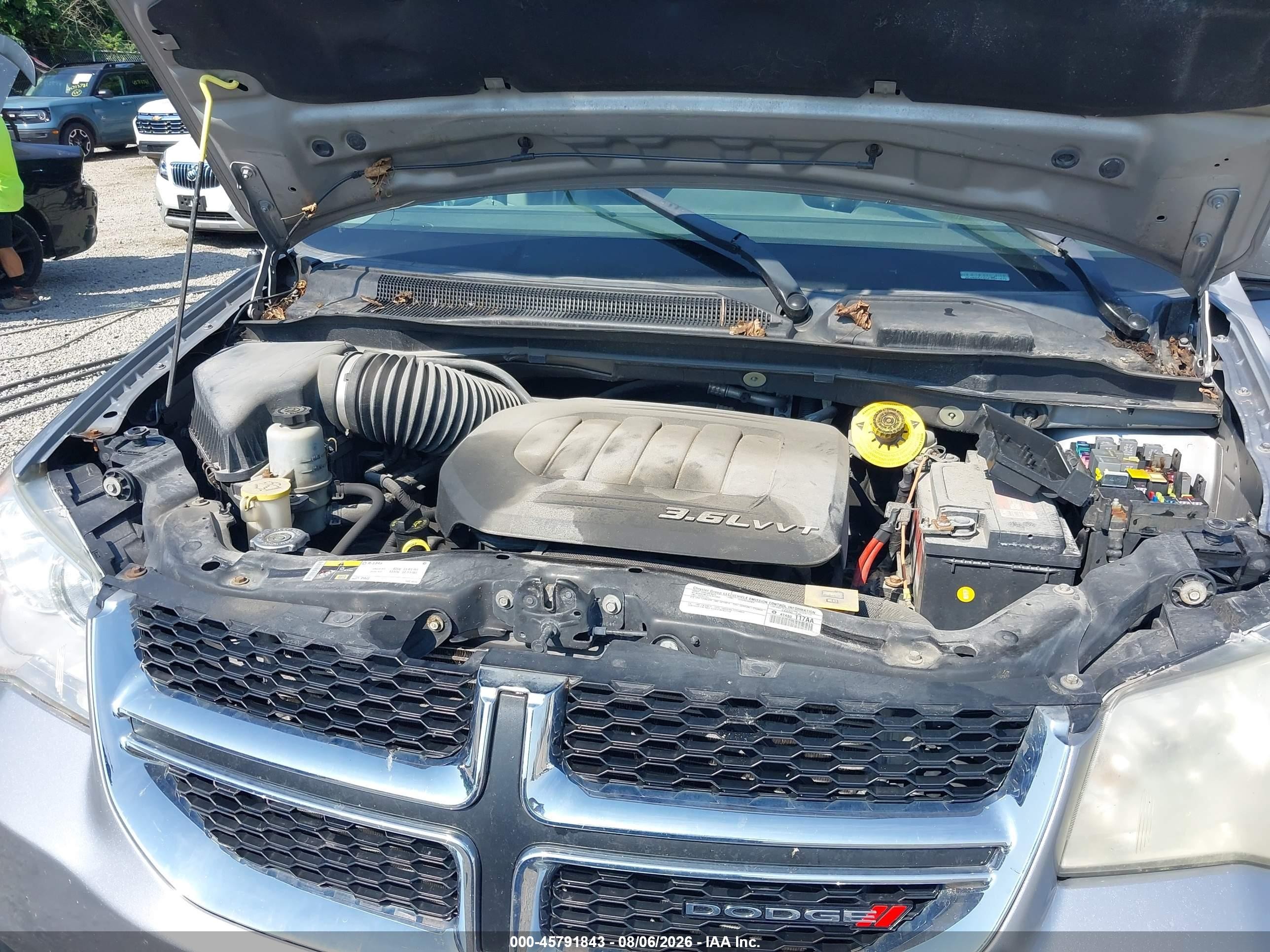2015 Dodge Grand Caravan Sxt Silver vin: 2C4RDGCG5FR541475