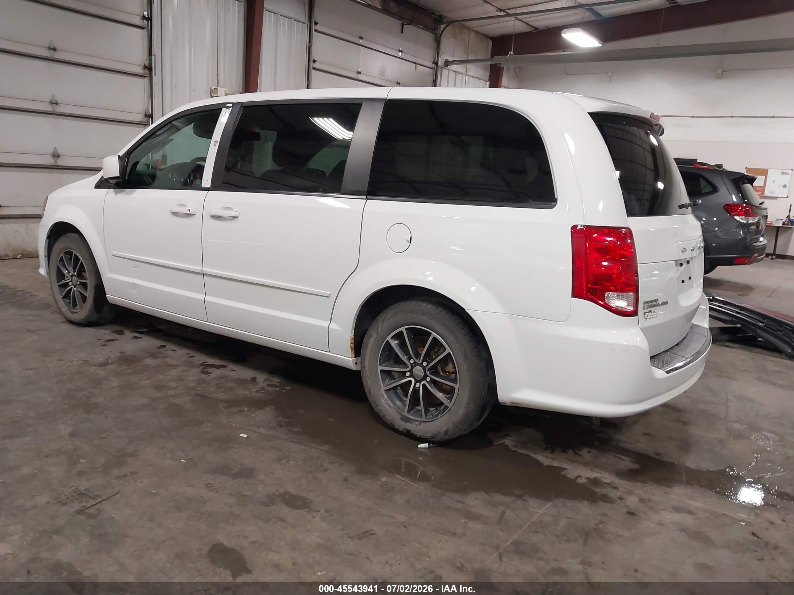 2015 Dodge Grand Caravan Sxt White vin: 2C4RDGCG5FR570216