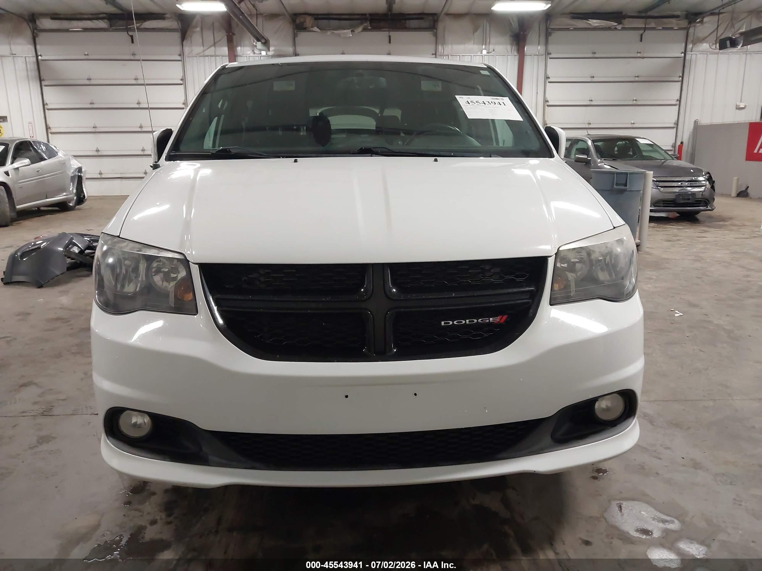 2015 Dodge Grand Caravan Sxt White vin: 2C4RDGCG5FR570216