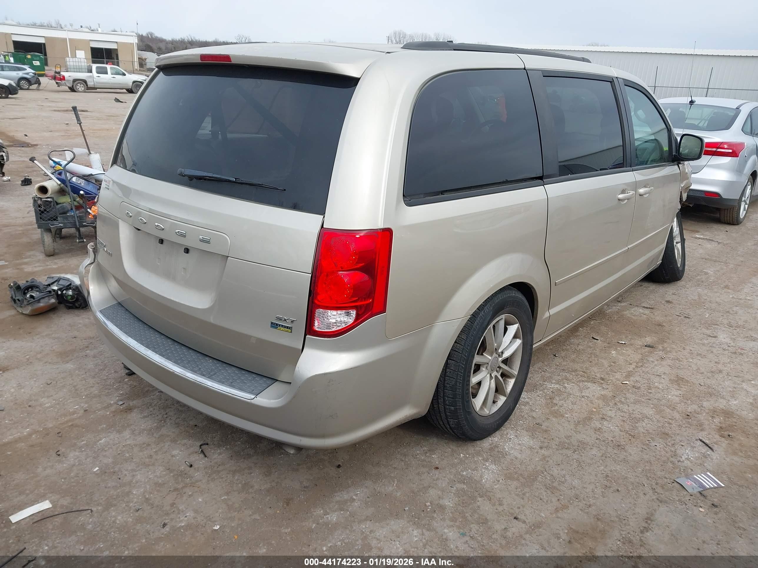 2015 Dodge Grand Caravan Sxt Champagne vin: 2C4RDGCG5FR648347