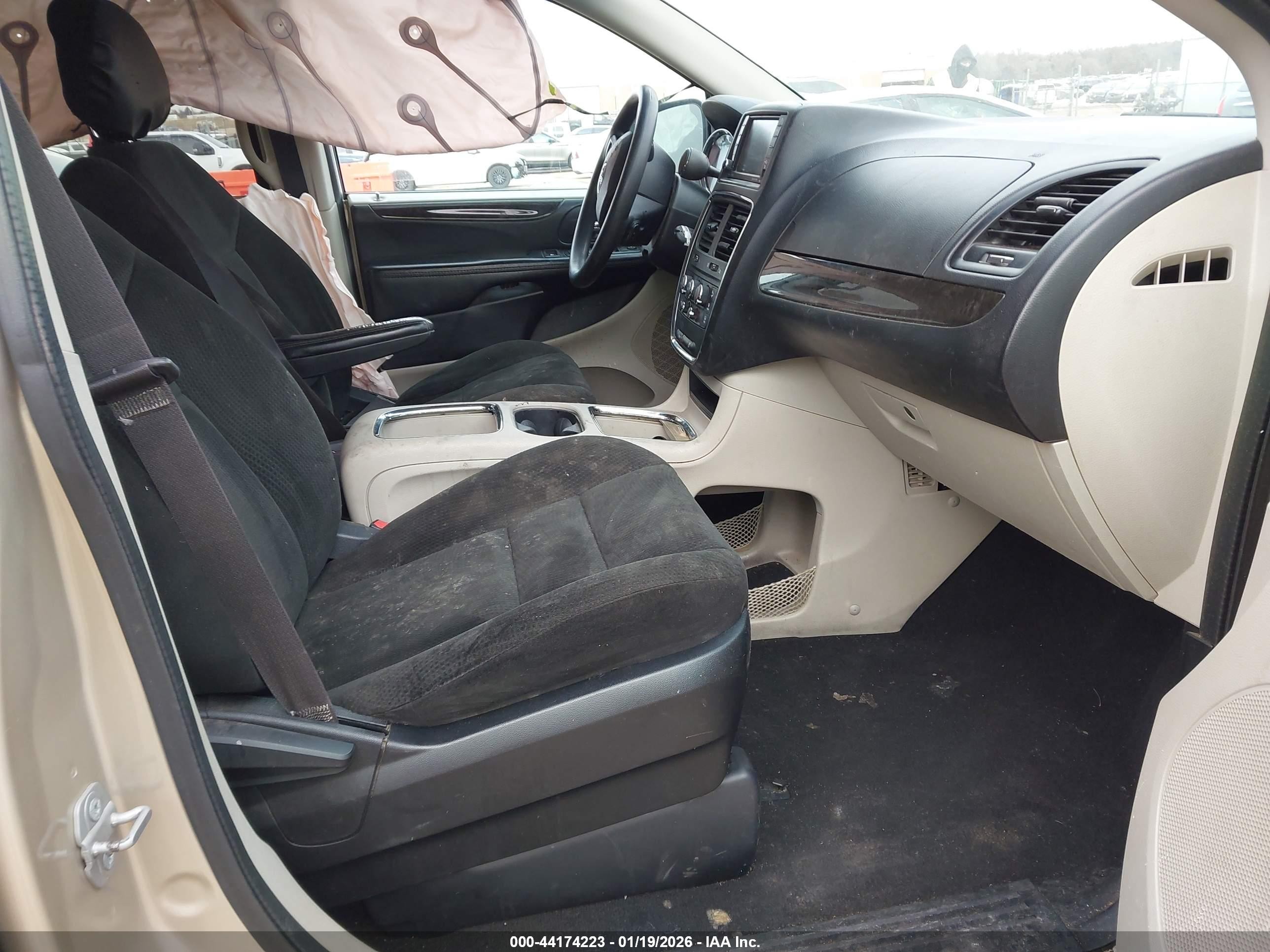 2015 Dodge Grand Caravan Sxt Champagne vin: 2C4RDGCG5FR648347