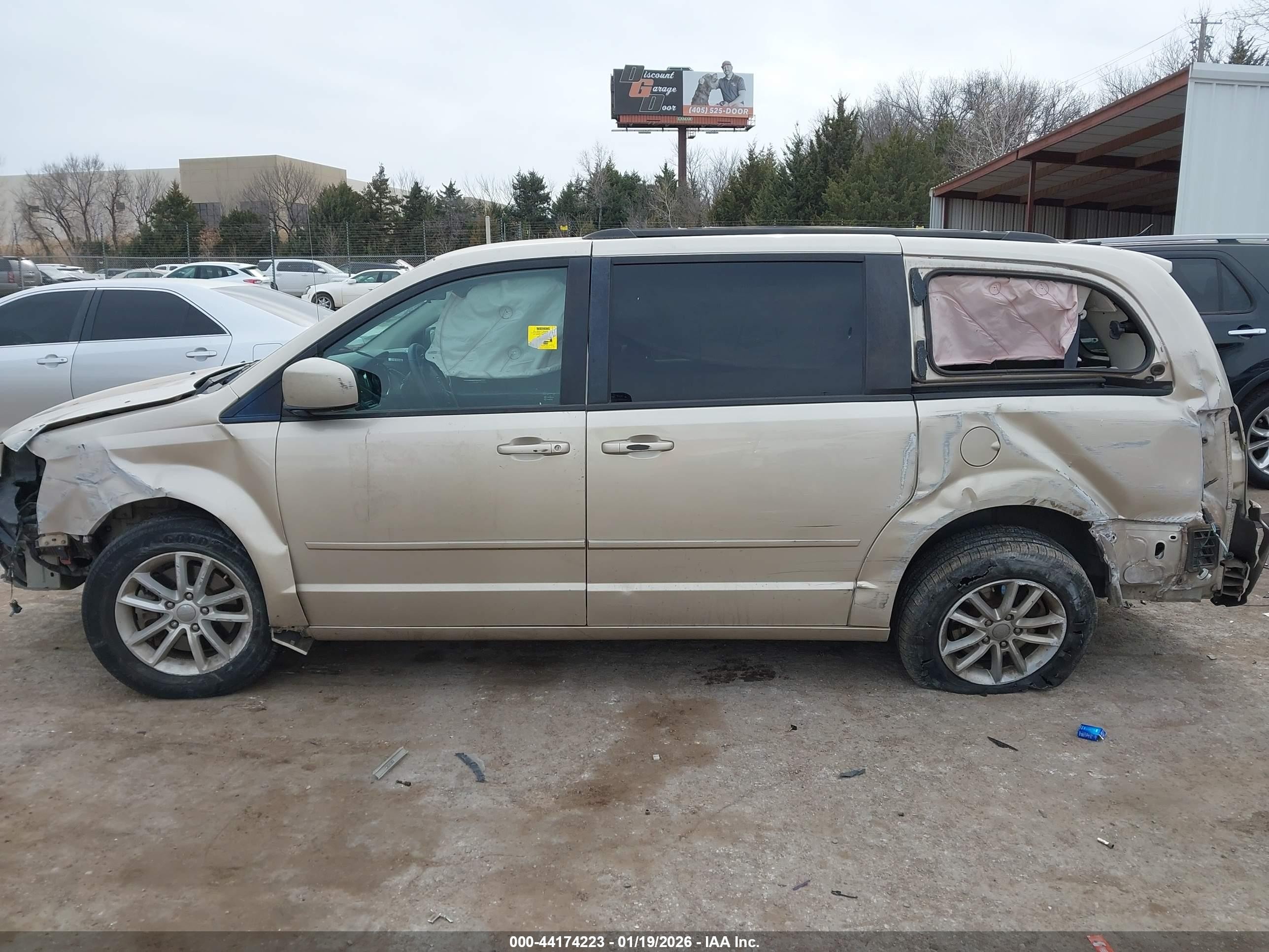 2015 Dodge Grand Caravan Sxt Champagne vin: 2C4RDGCG5FR648347