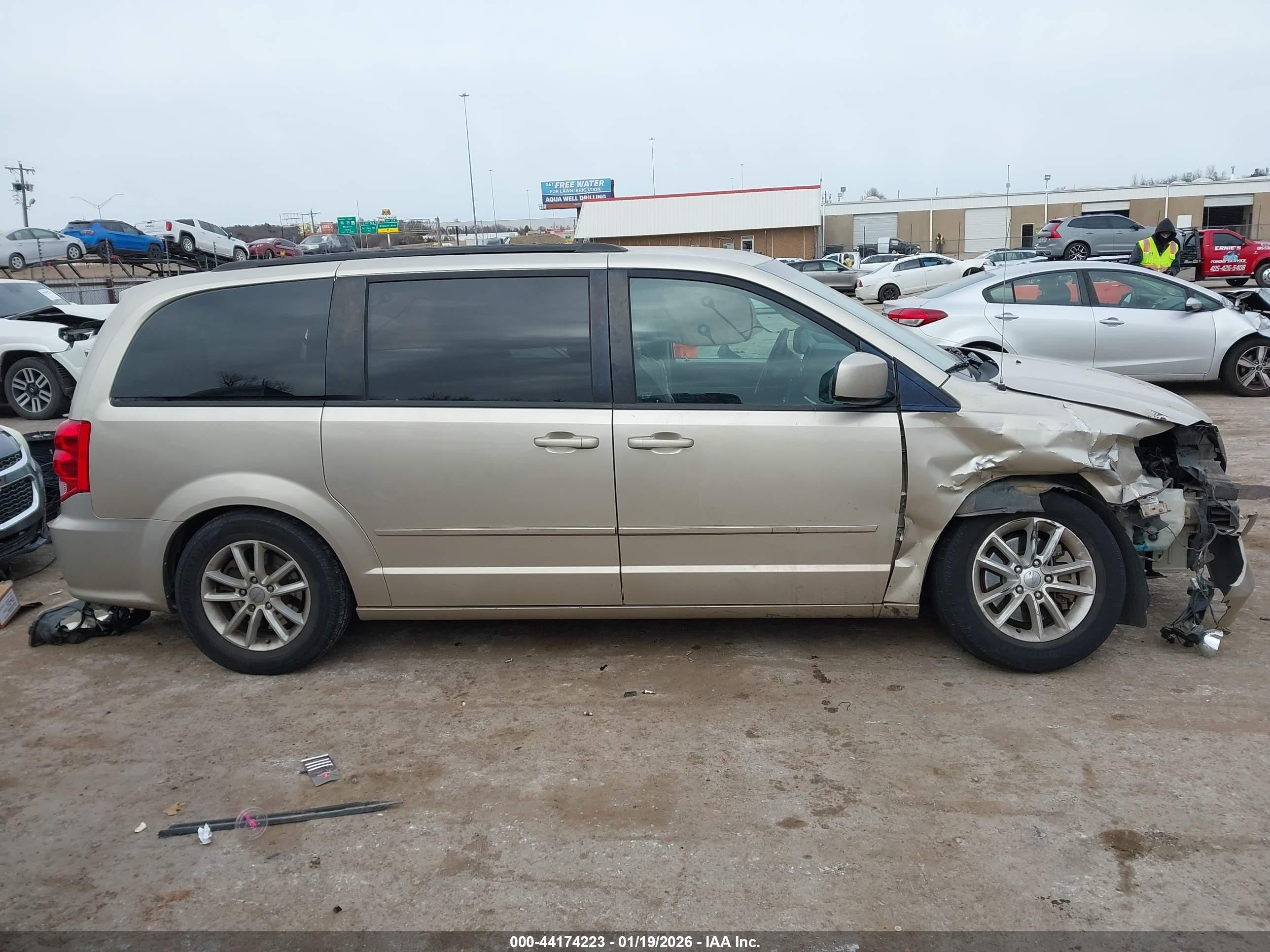 2015 Dodge Grand Caravan Sxt Champagne vin: 2C4RDGCG5FR648347
