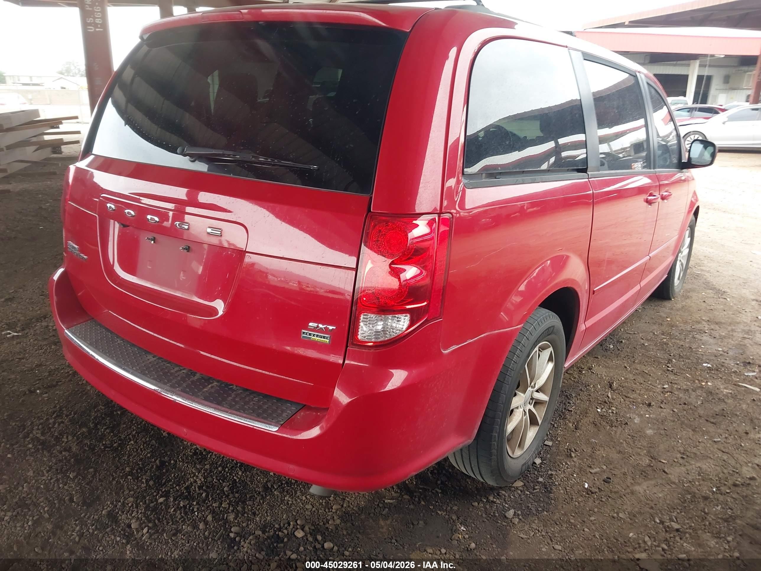 2015 Dodge Grand Caravan Sxt Red vin: 2C4RDGCG5FR744818