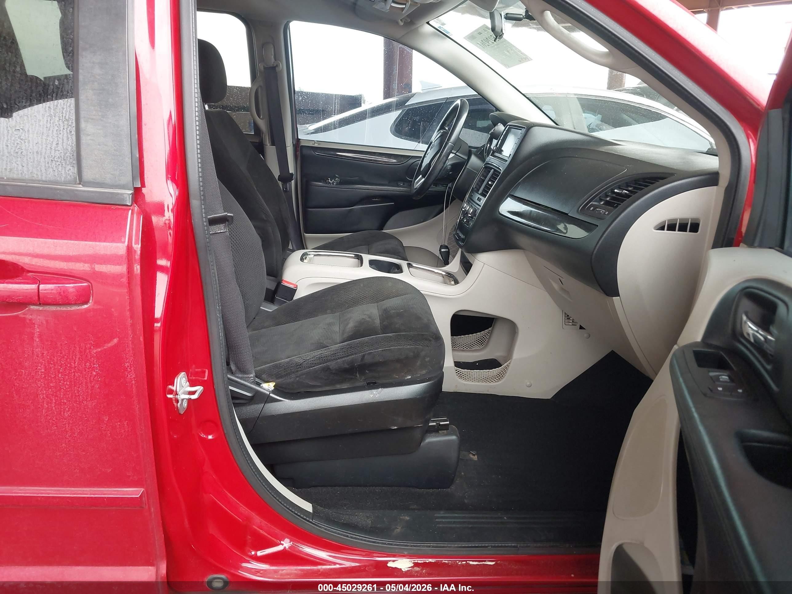 2015 Dodge Grand Caravan Sxt Red vin: 2C4RDGCG5FR744818
