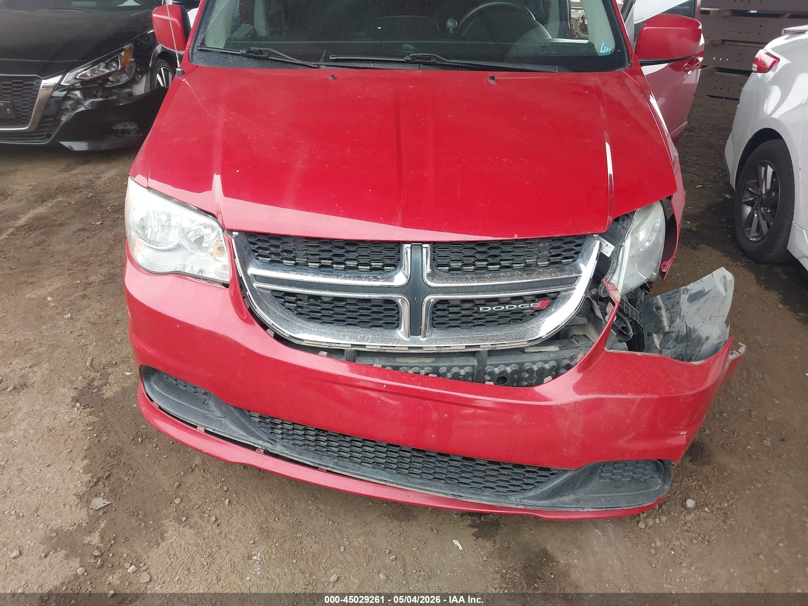 2015 Dodge Grand Caravan Sxt Red vin: 2C4RDGCG5FR744818