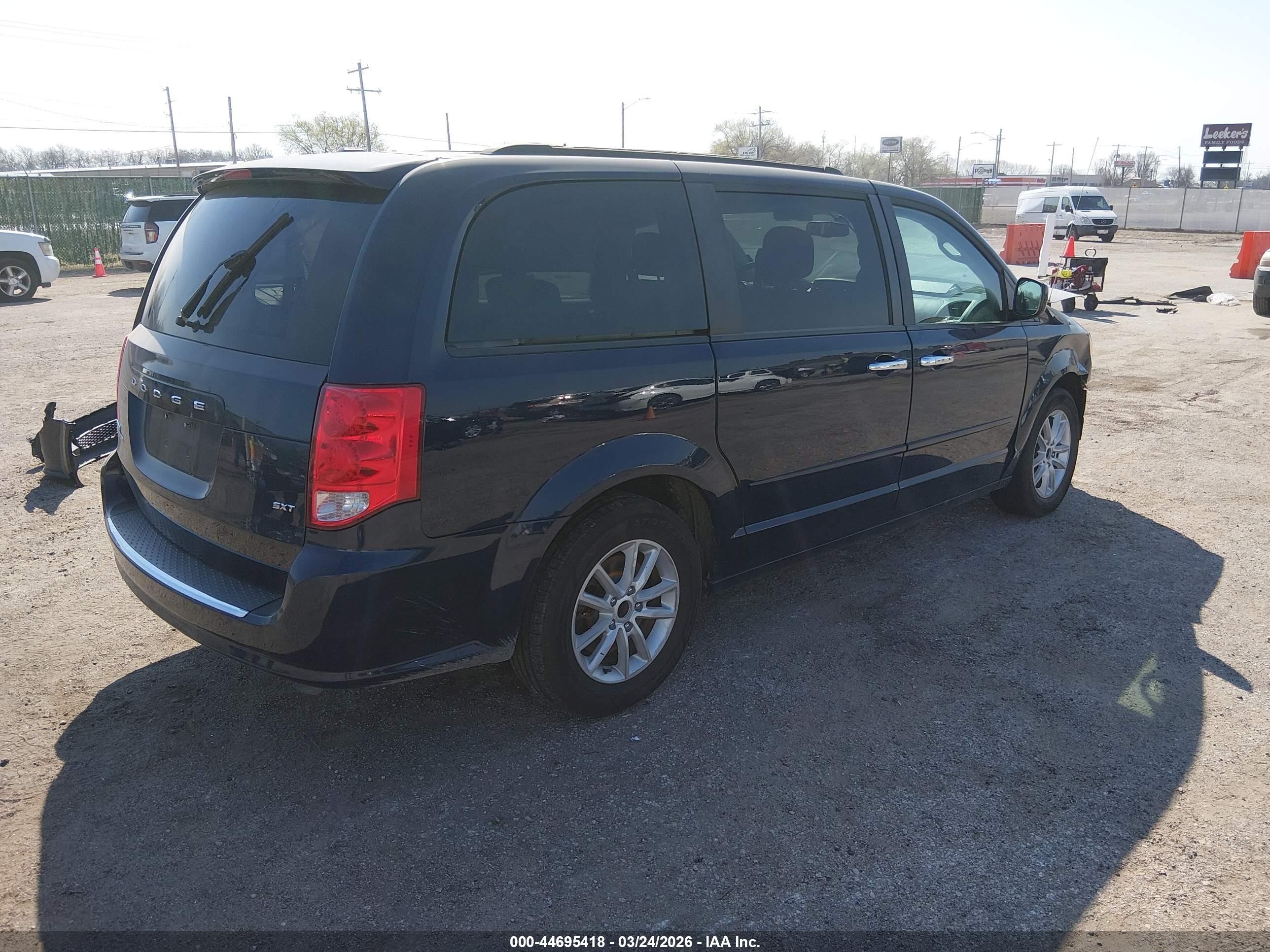 2015 Dodge Grand Caravan Sxt Синий vin: 2C4RDGCG5FR750568