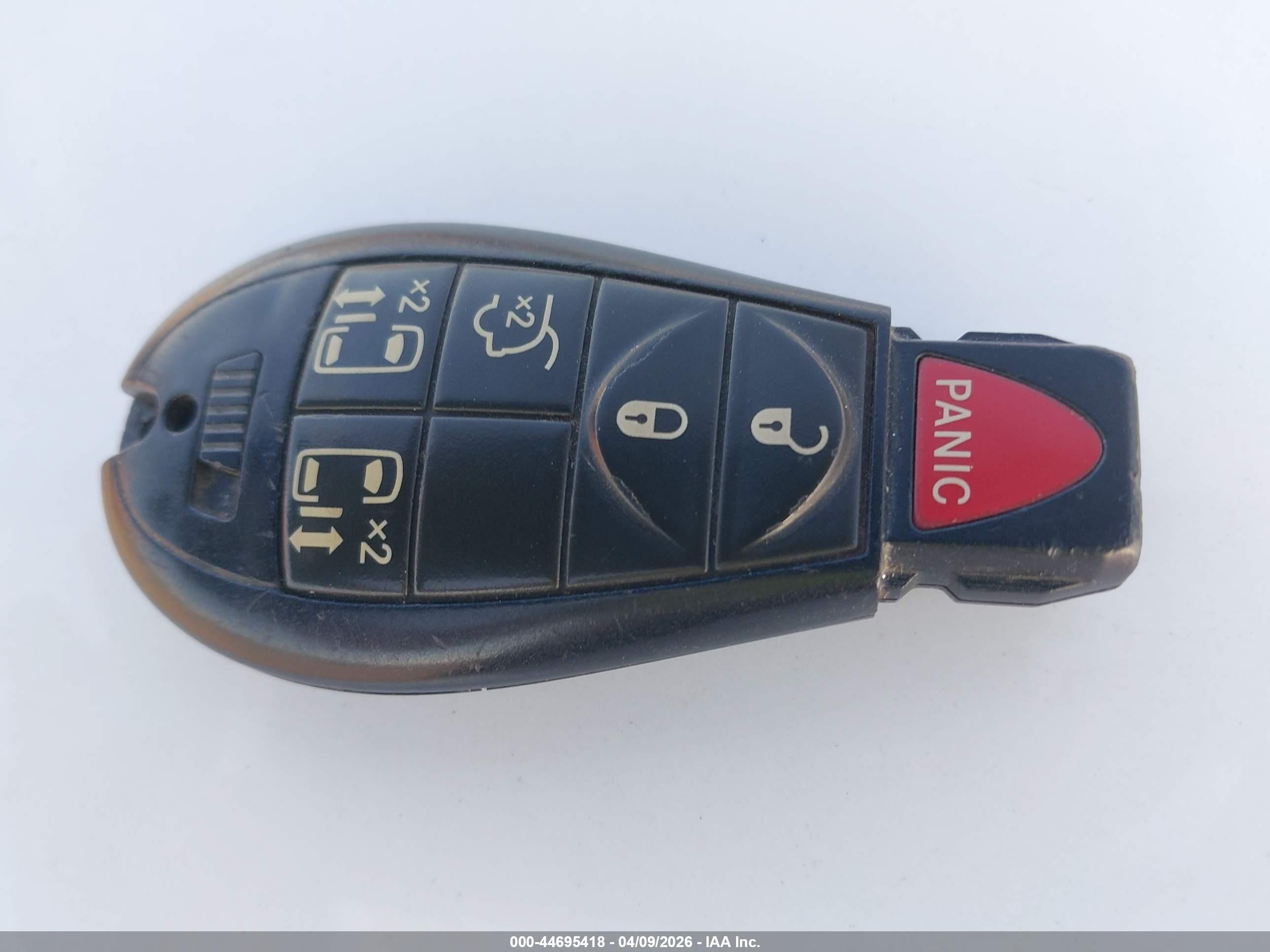 2015 Dodge Grand Caravan Sxt Синий vin: 2C4RDGCG5FR750568