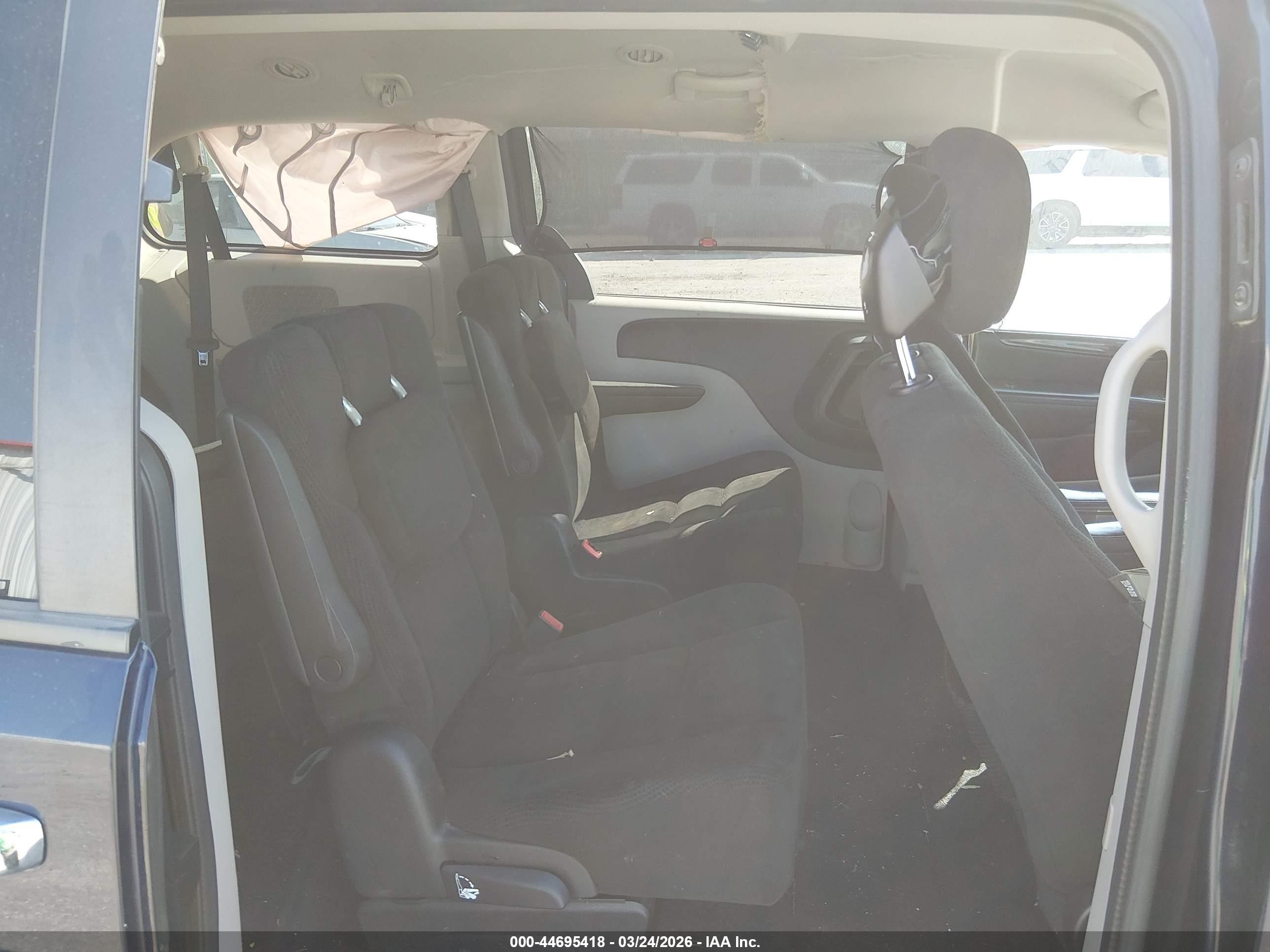 2015 Dodge Grand Caravan Sxt Синий vin: 2C4RDGCG5FR750568