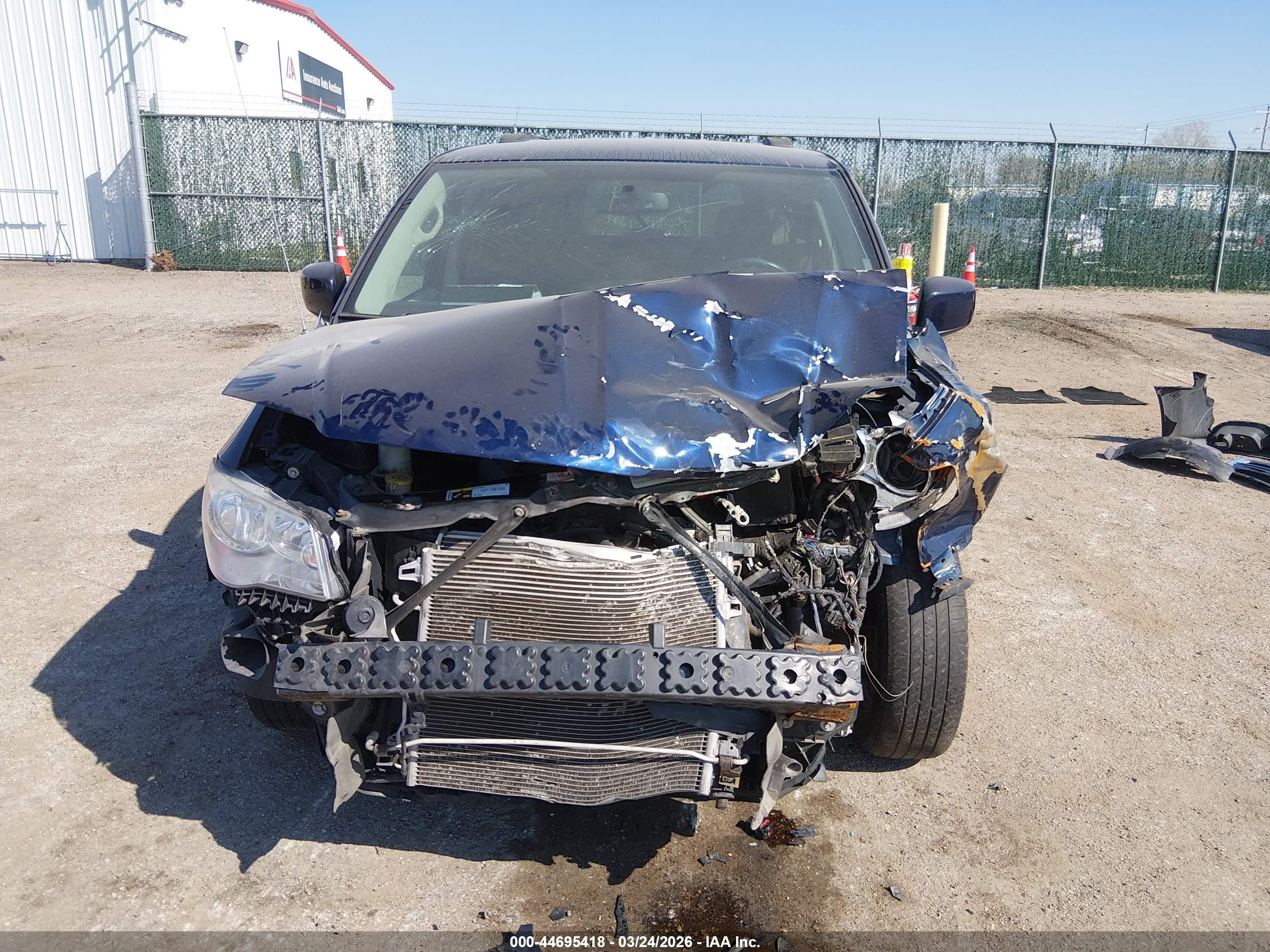 2015 Dodge Grand Caravan Sxt Синий vin: 2C4RDGCG5FR750568