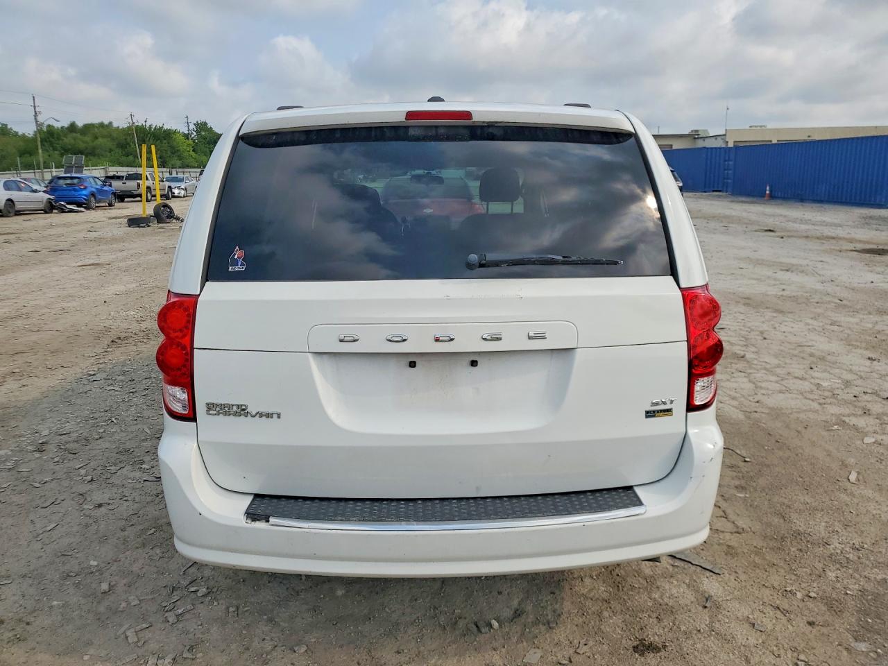 2016 Dodge Grand Caravan Sxt White vin: 2C4RDGCG5GR217301