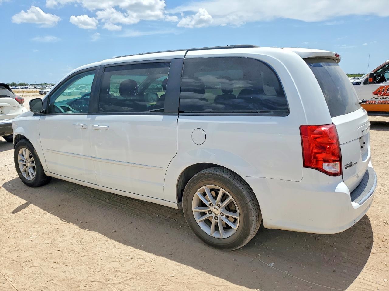 2016 Dodge Grand Caravan Sxt White vin: 2C4RDGCG5GR323229
